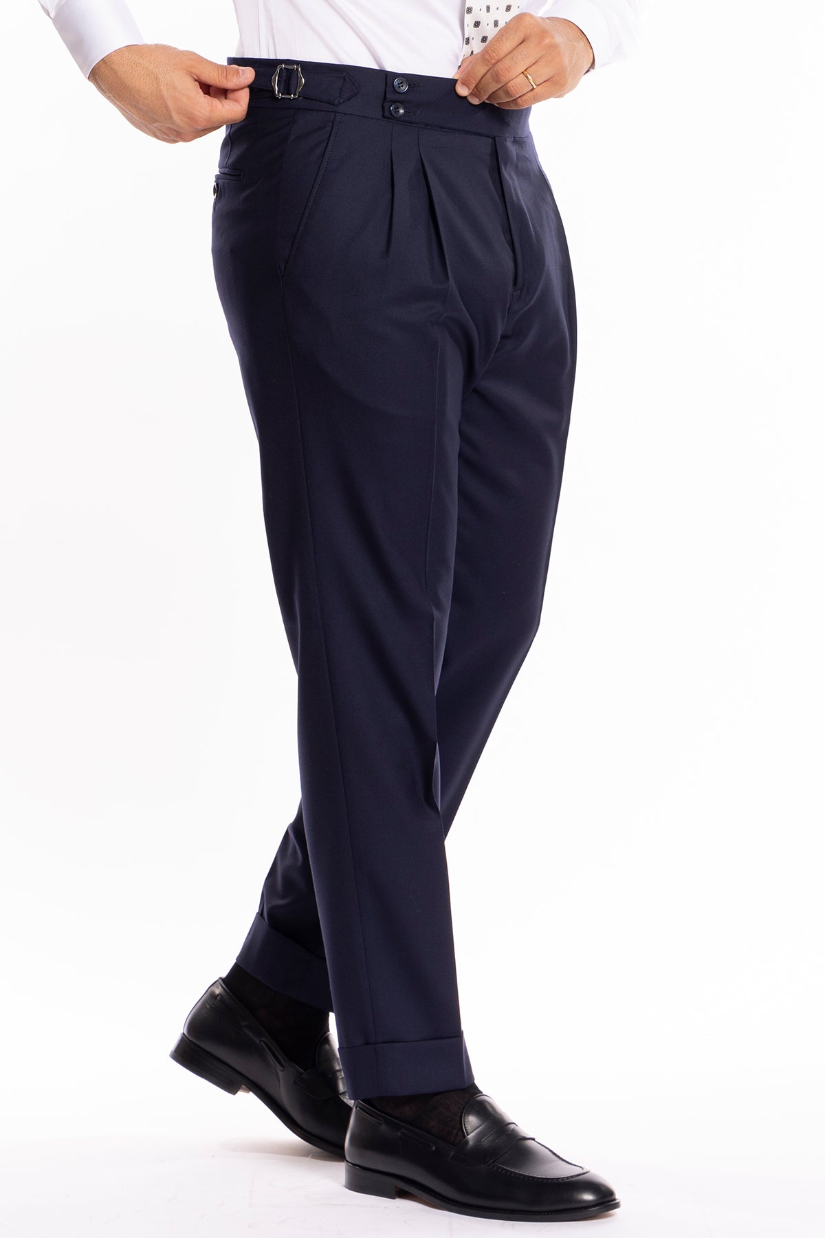 Pantalone uomo navy blu vita alta con fibbie laterali in fresco lana super 140's holland e sherry con risvolto di 5cm
