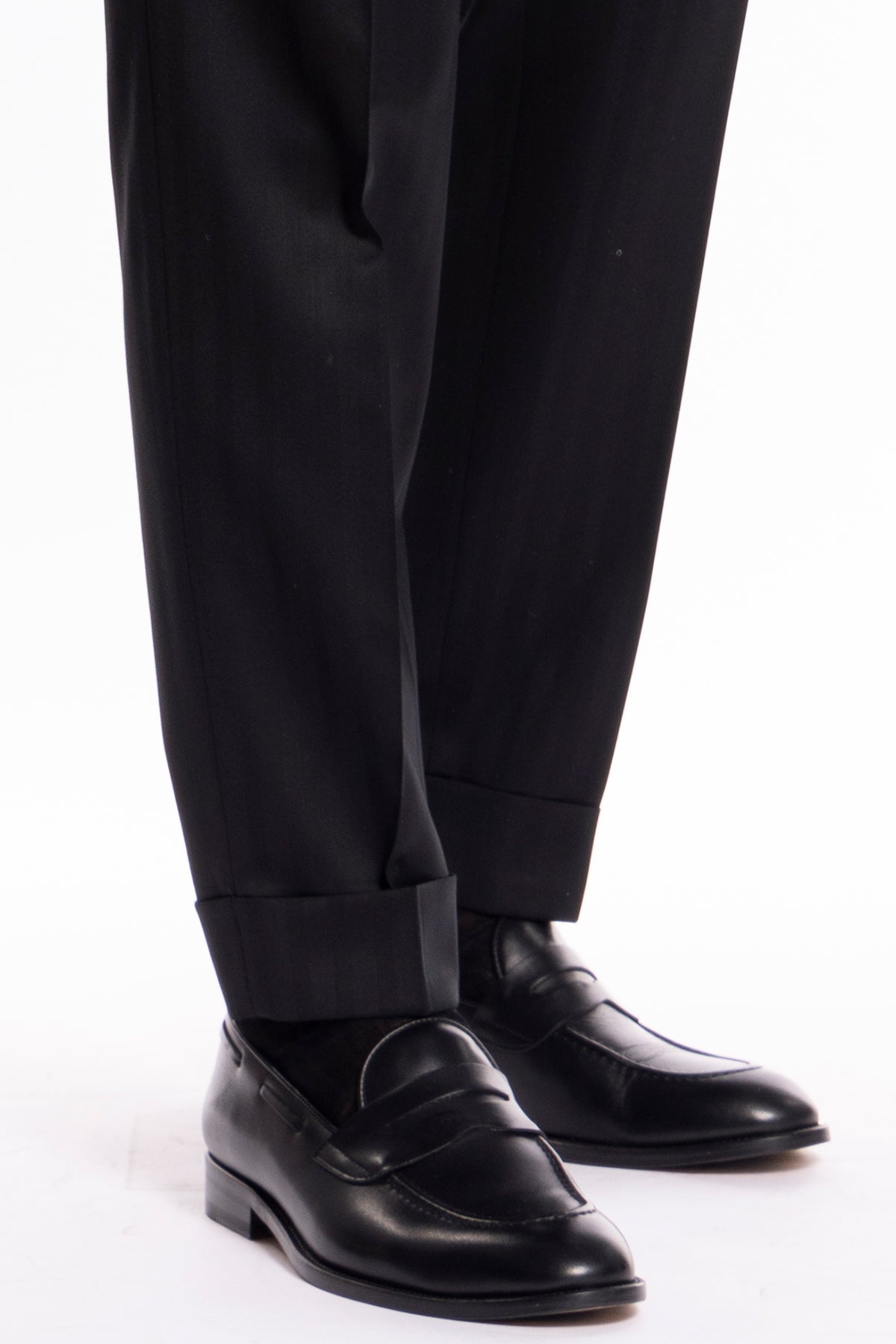 Pantalone uomo vita alta con fibbie laterali nero fantasia rigata tono su tono fresco lana super 140's Vitale Barberis Canonico risvolto 5cm
