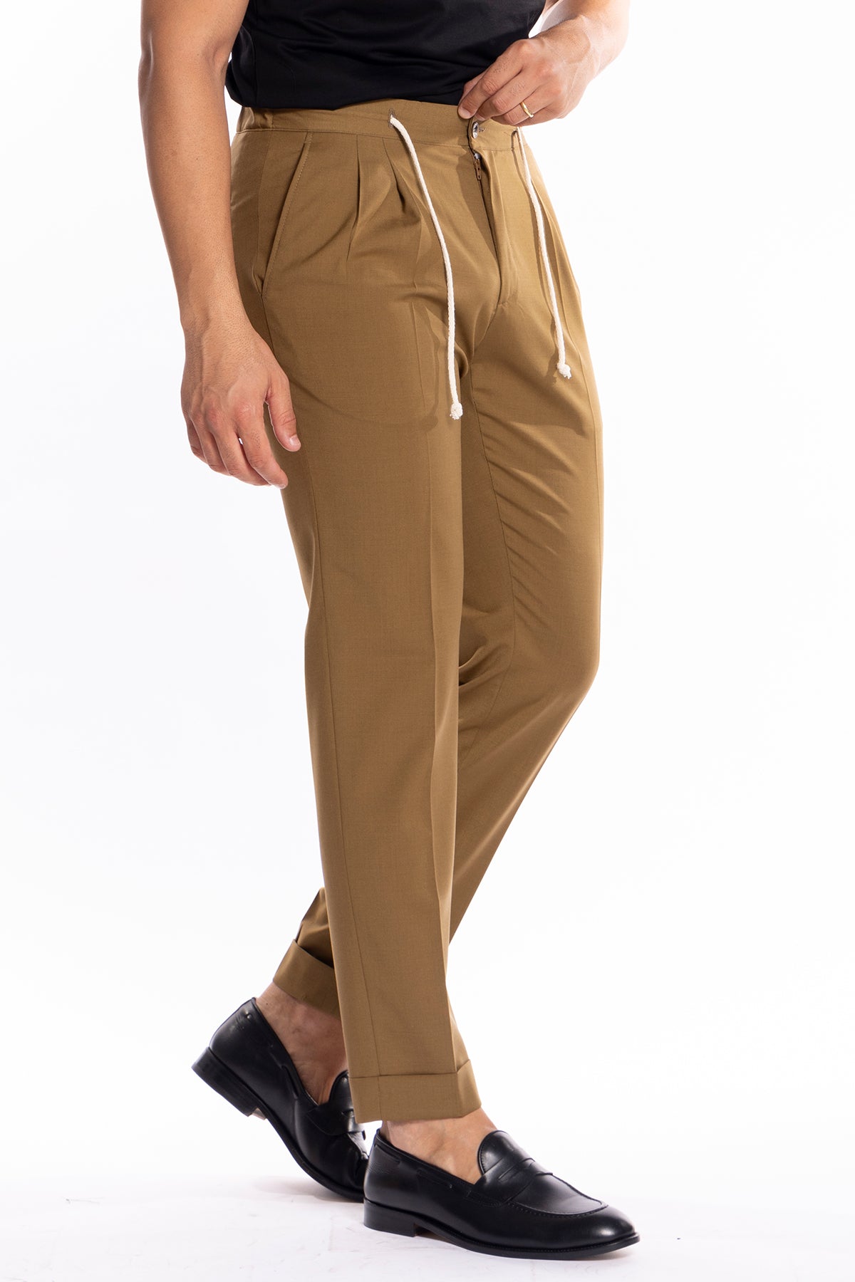 Pantalaccio da uomo cammello doppia pinces in misto fresco lana tasca america risvolto 5cm con laccio regolabile