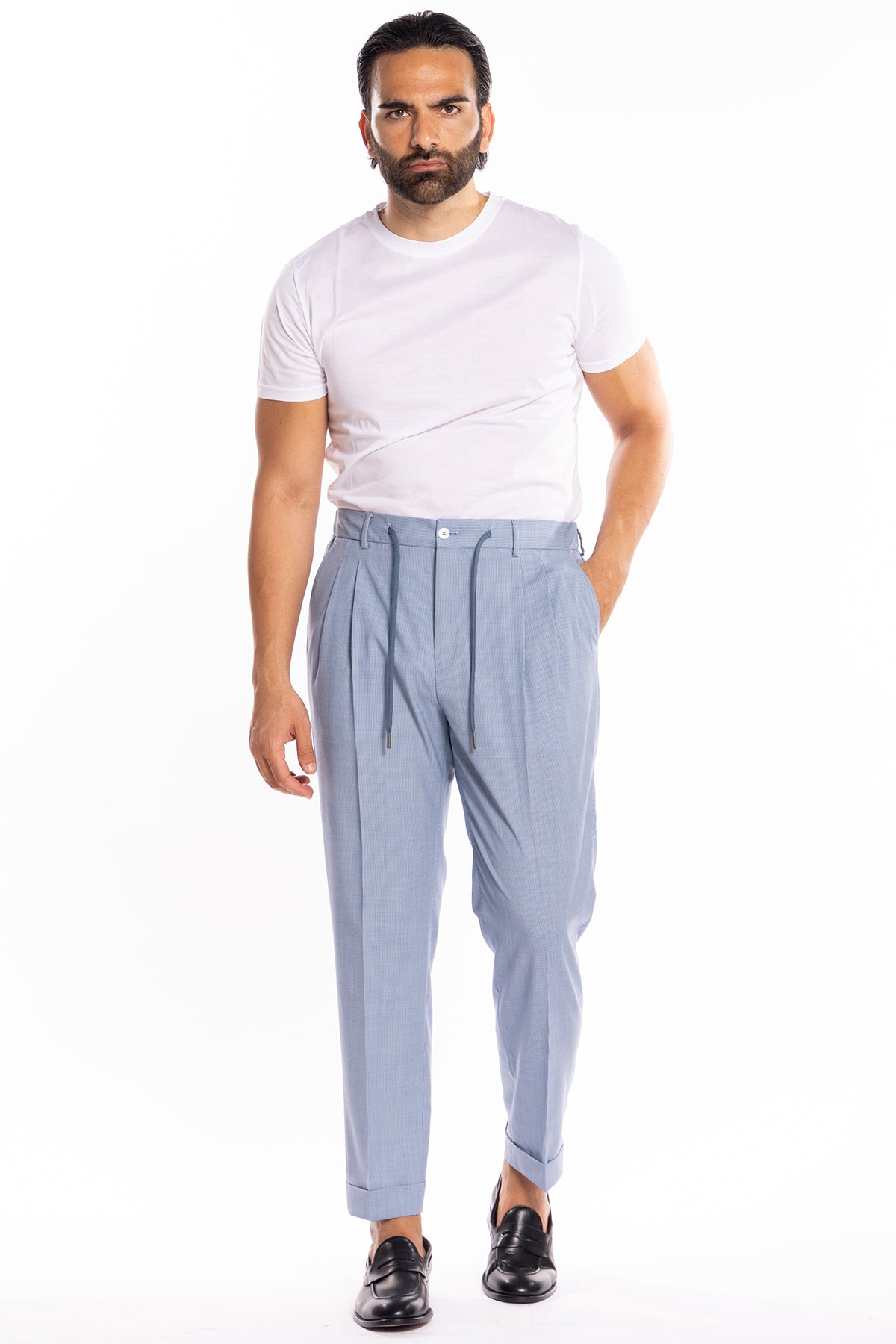 Pantalaccio da uomo celeste fantasia pied de poule doppia pinces in misto fresco lana tasca america risvolto 5cm con laccio regolabile