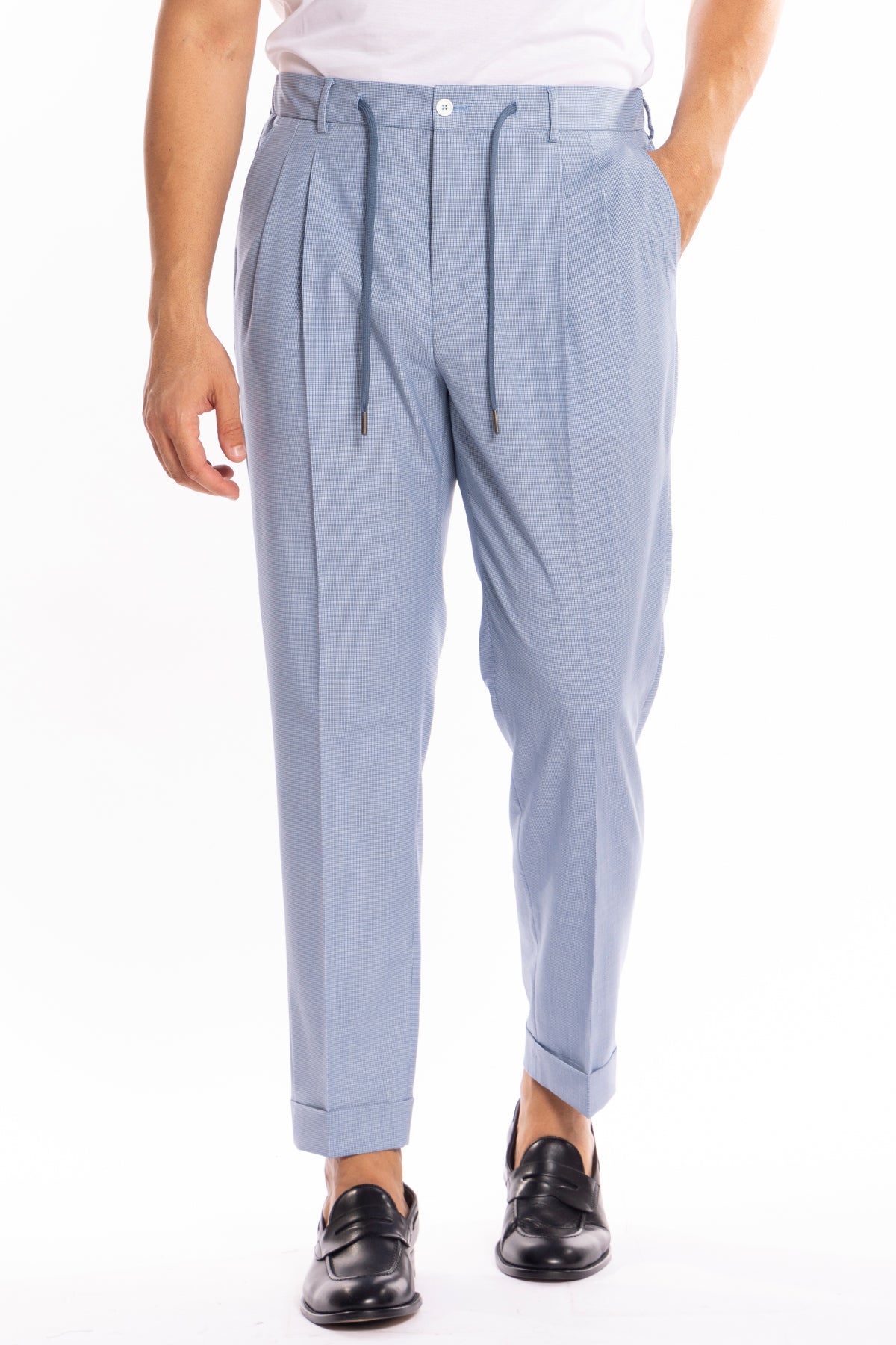 Pantalaccio da uomo celeste fantasia pied de poule doppia pinces in misto fresco lana tasca america risvolto 5cm con laccio regolabile
