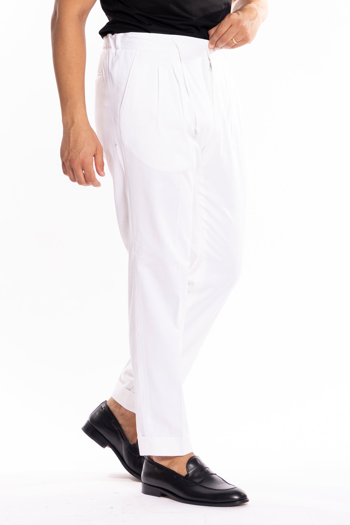 Pantalaccio da uomo Bianco in cotone leggermente elastico doppia pinces tasca america risvolto 5cm con laccio regolabile