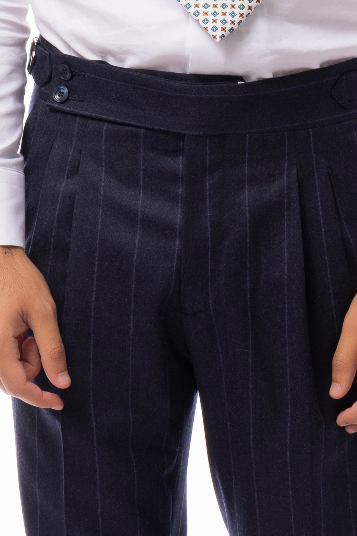 Pantalone uomo blu gessato viola vita alta tasca america in lana flanella con doppia pinces Vitale Barberis Canonico