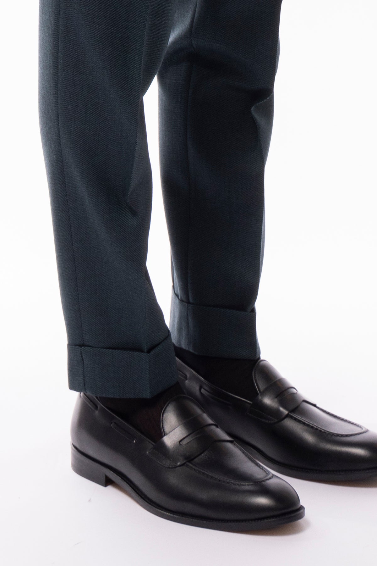 Pantalone uomo verde nido d'ape vita alta con fibbie laterali in pura lana holland e sherry con risvolto di 5cm