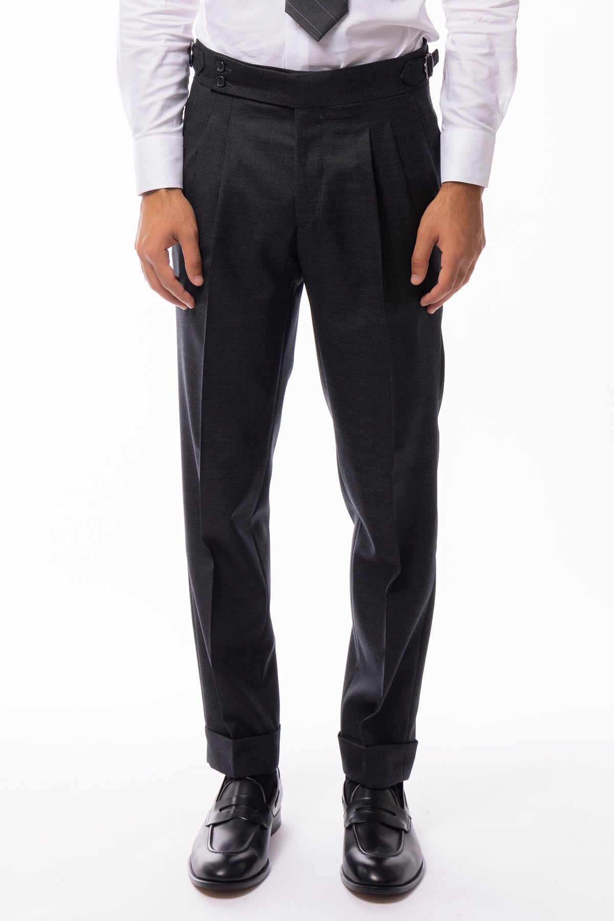 Pantalone uomo grigio scuro in lana flanella 100% Vitale Barberis Canonico vita alta doppia pince risvolto 5cm con fibbie laterali