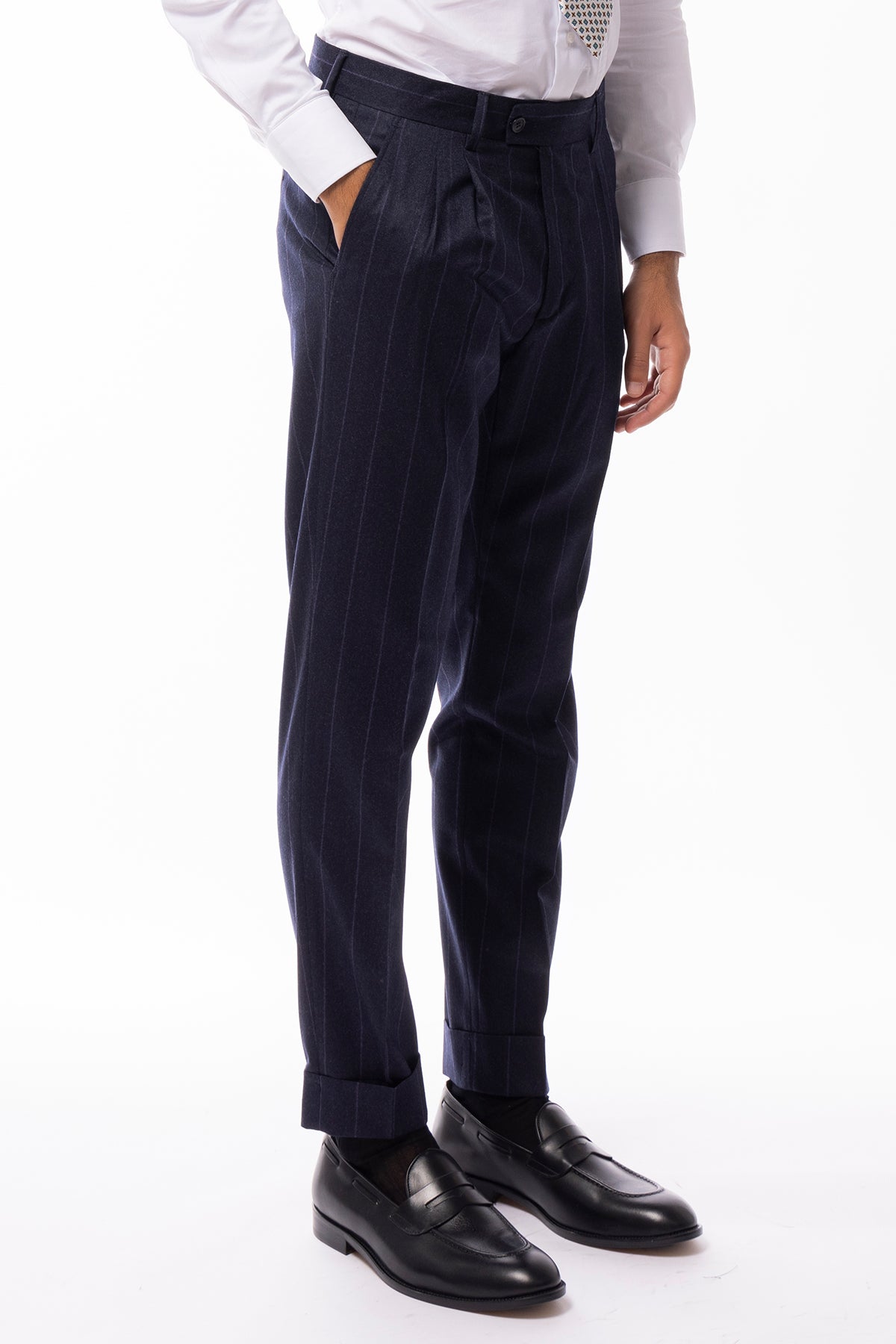 Pantalone uomo blu gessato viola vita alta tasca america in lana flanella con doppia pinces e fibbie laterali Vitale Barberis Canonico