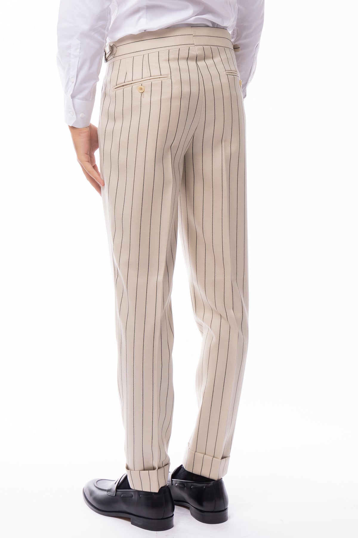 Pantalone uomo beige gessato nero vita alta in lana Holland & Sherry doppia pinces fibbie laterali risvolto 5cm .