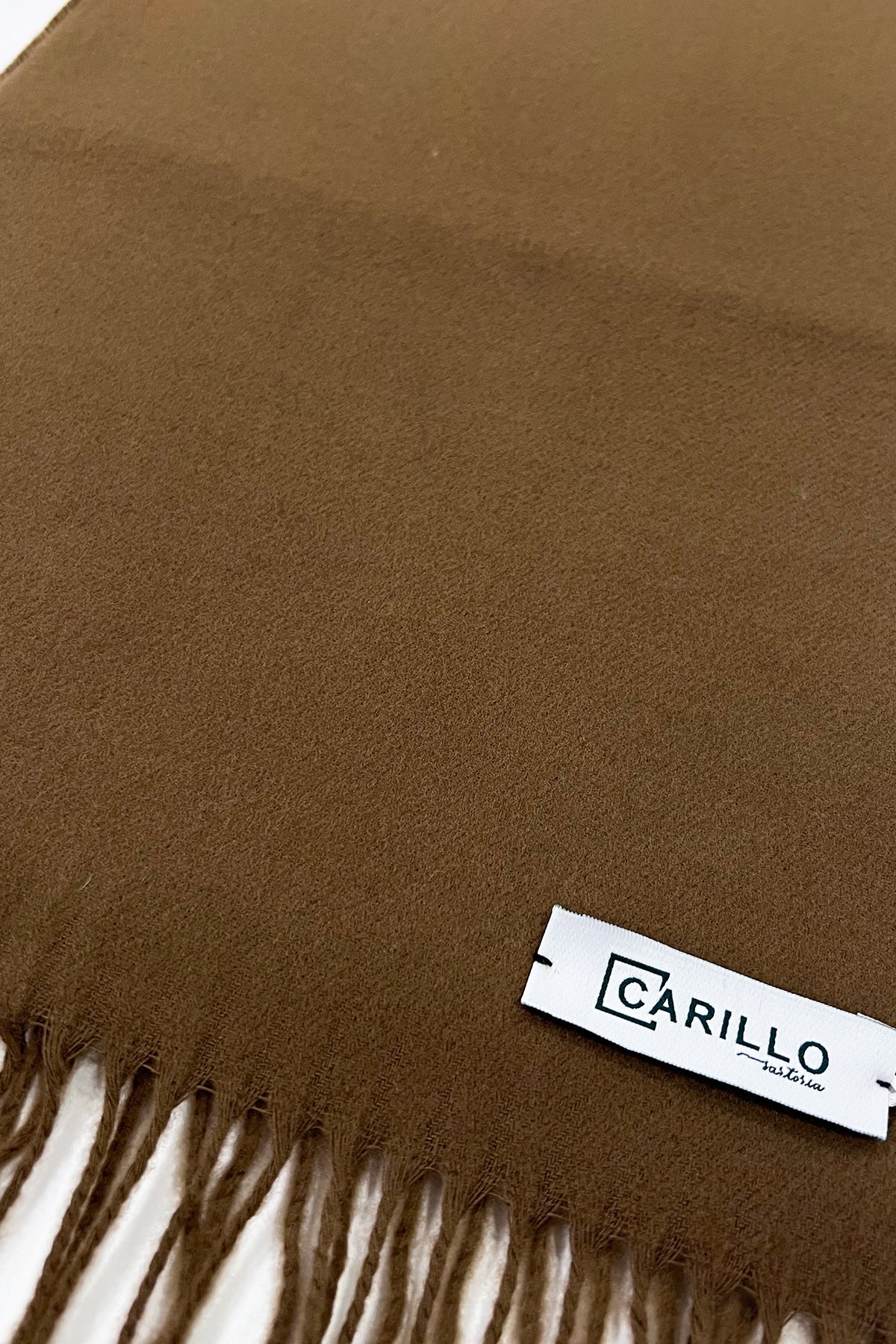 Sciarpa uomo color cammello invernale effetto lana cashmere con frange