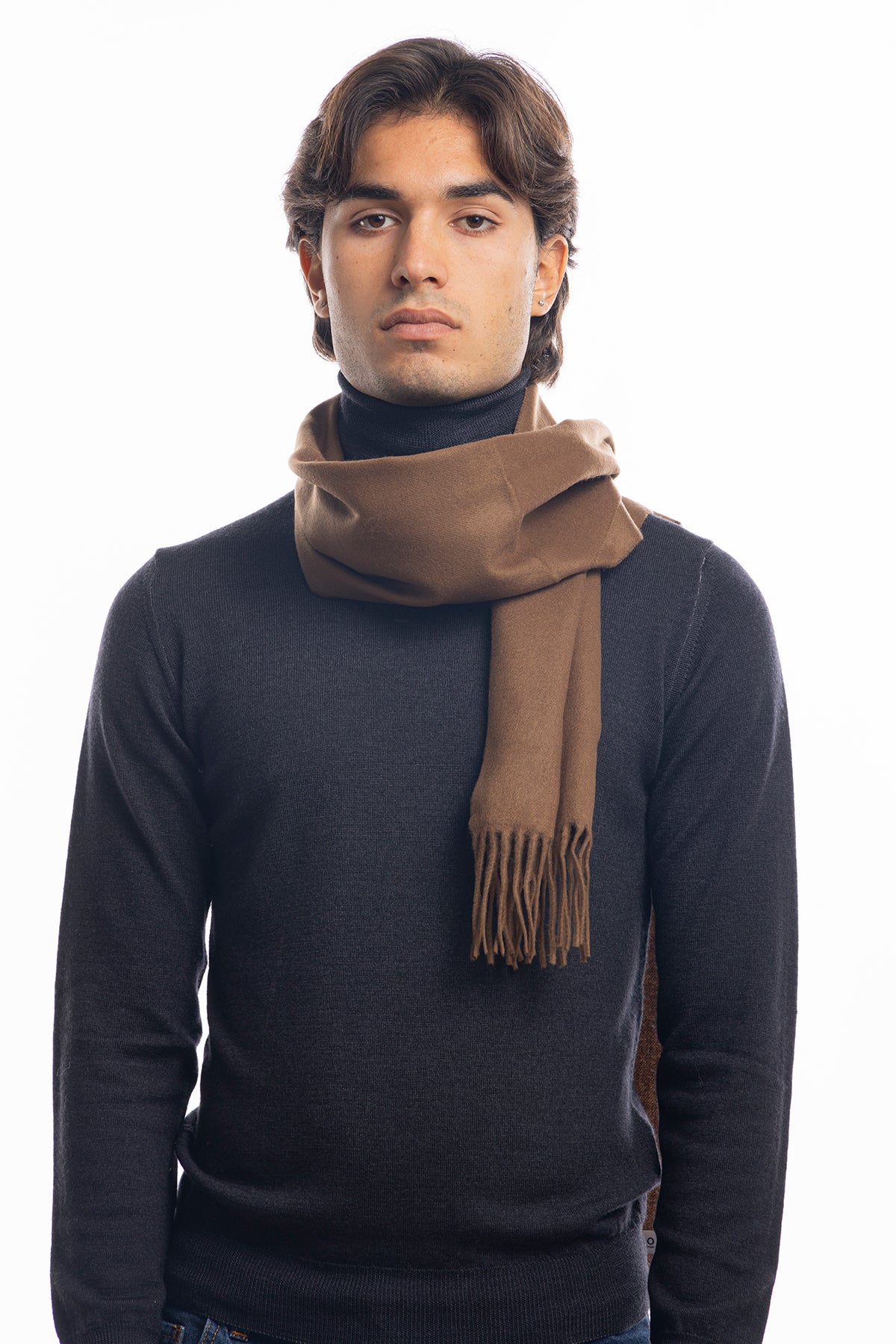 Sciarpa uomo color cammello invernale effetto lana cashmere con frange