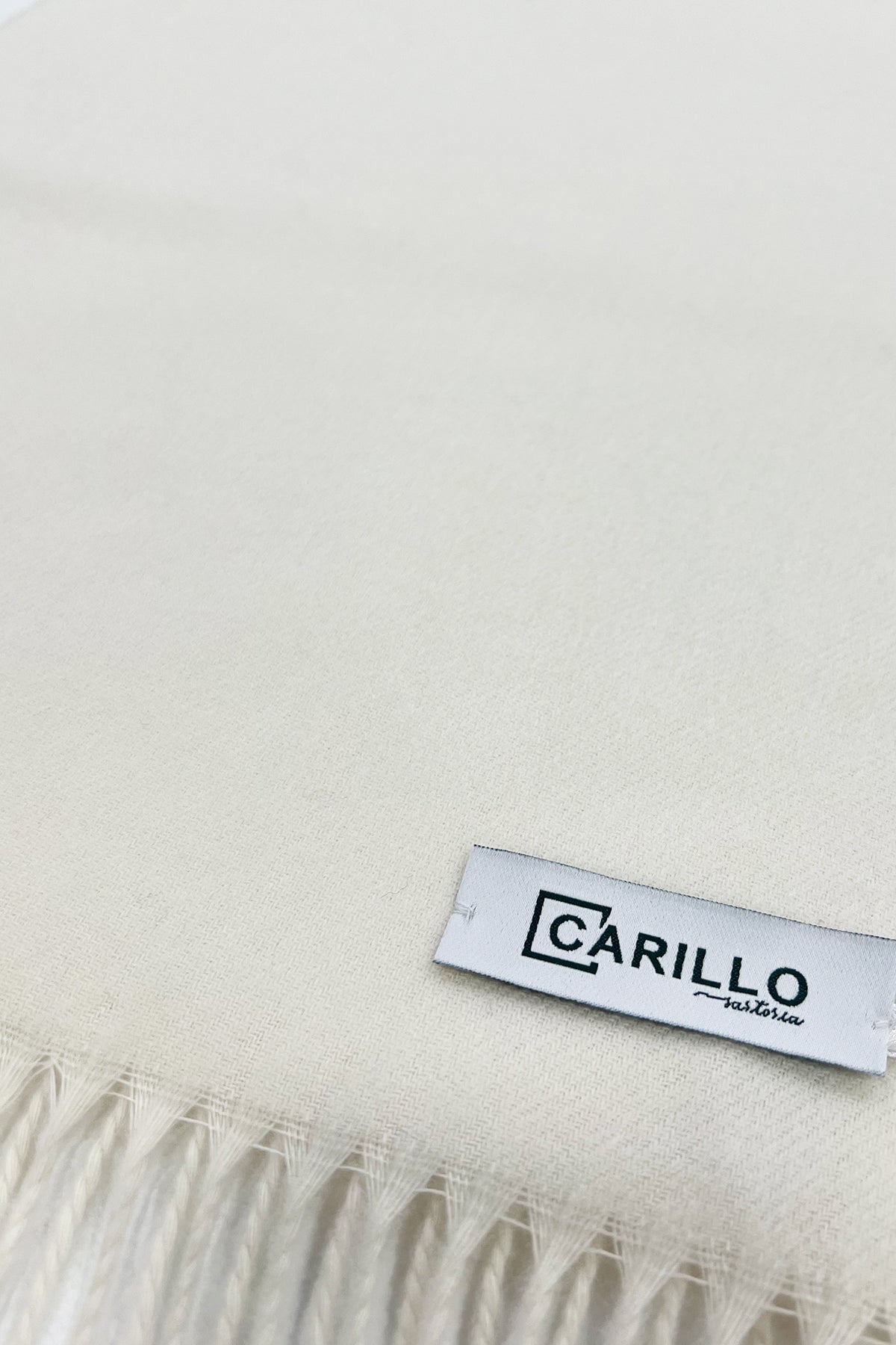 Sciarpa uomo color panna invernale effetto lana cashmere con frange