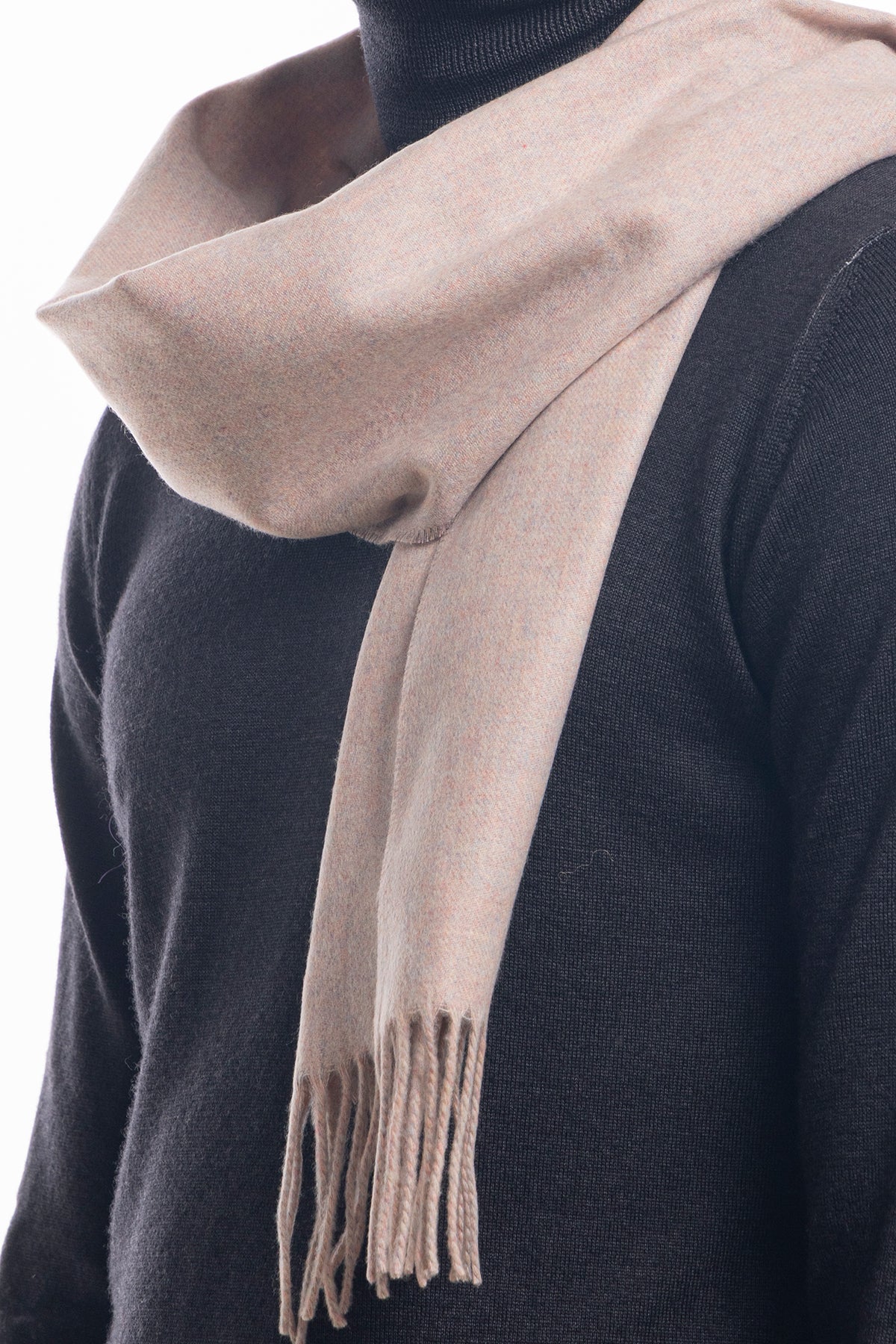 Sciarpa uomo rosa invernale effetto lana cashmere con frange