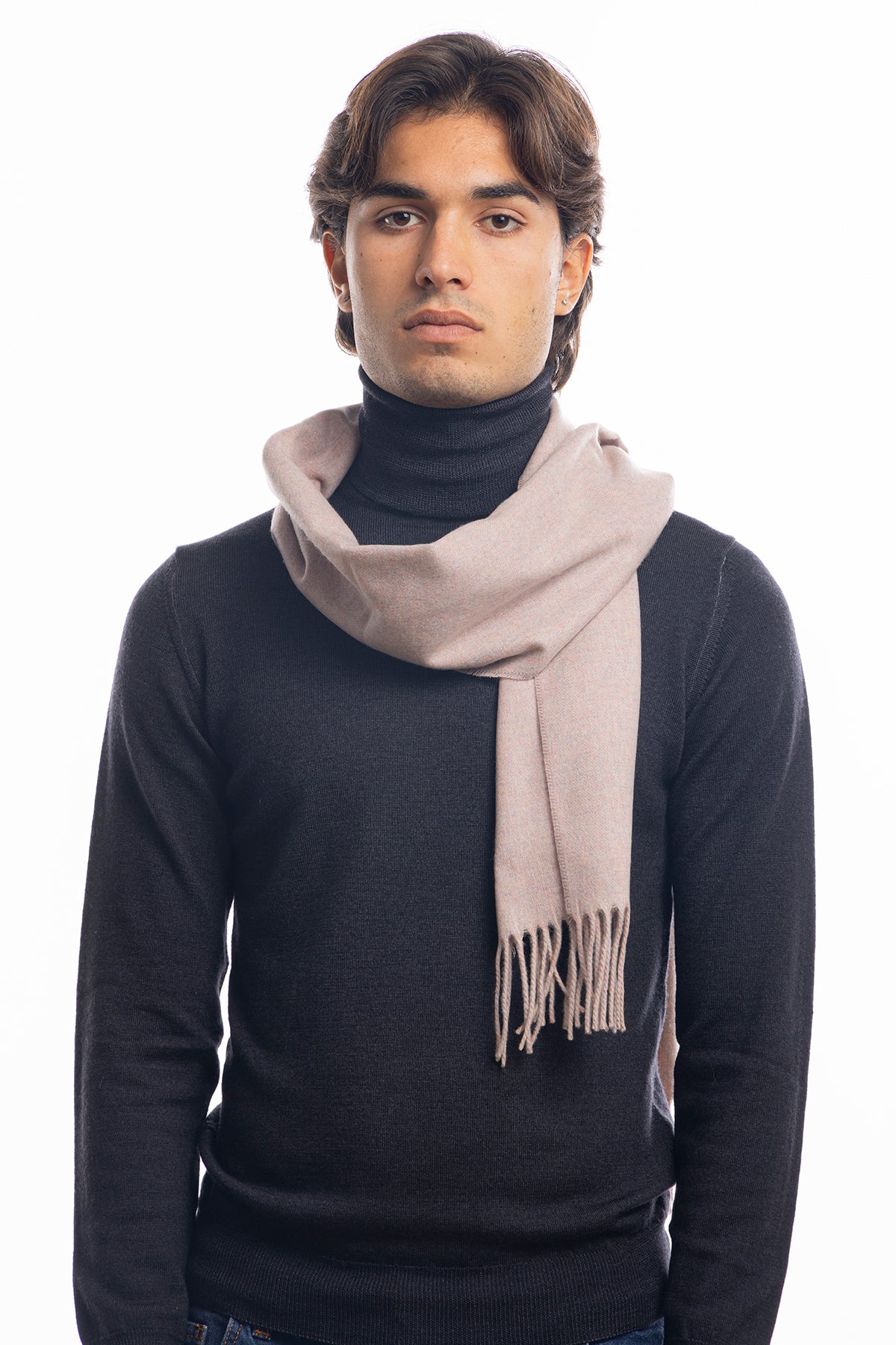 Sciarpa uomo rosa invernale effetto lana cashmere con frange