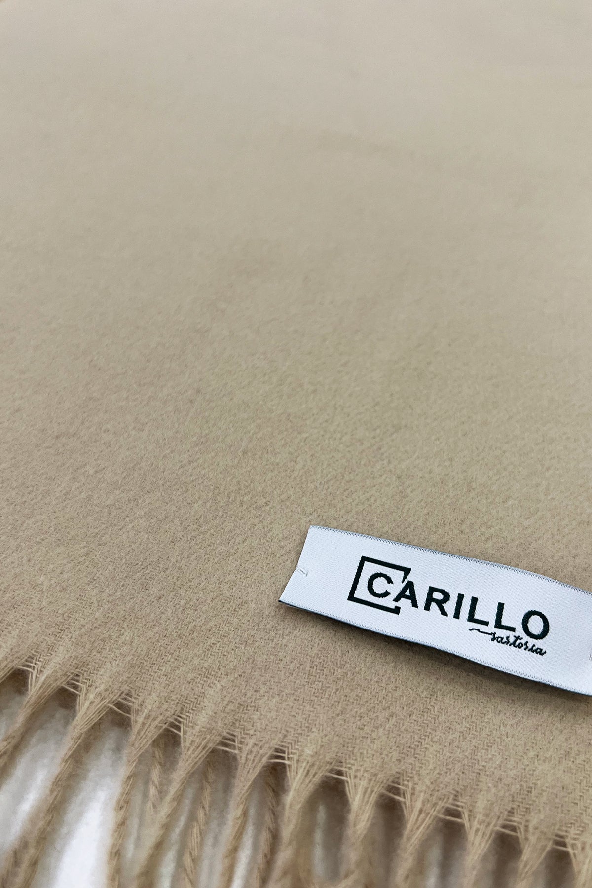 Sciarpa uomo beige invernale effetto lana cashmere con frange