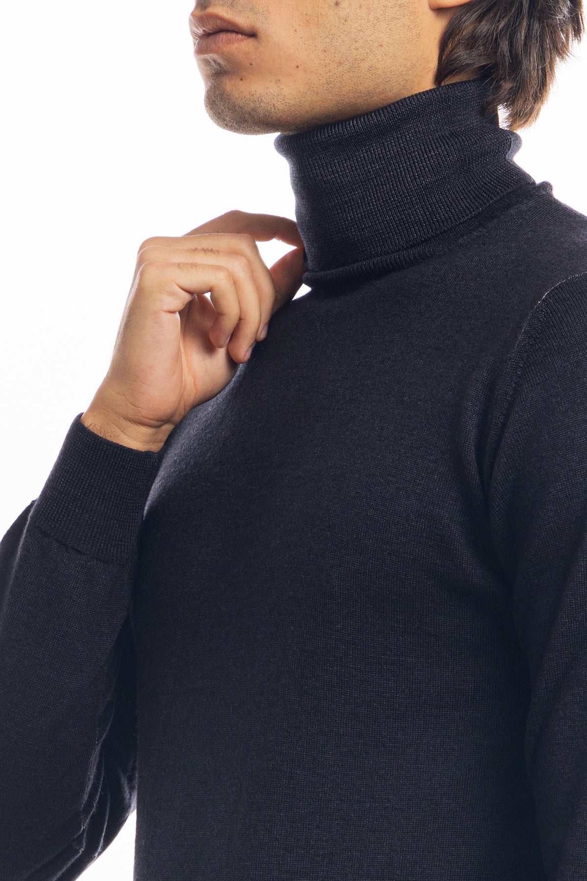 Maglione da uomo collo alto nero in lana merinos 100% effetto stone wash maniche lunghe
