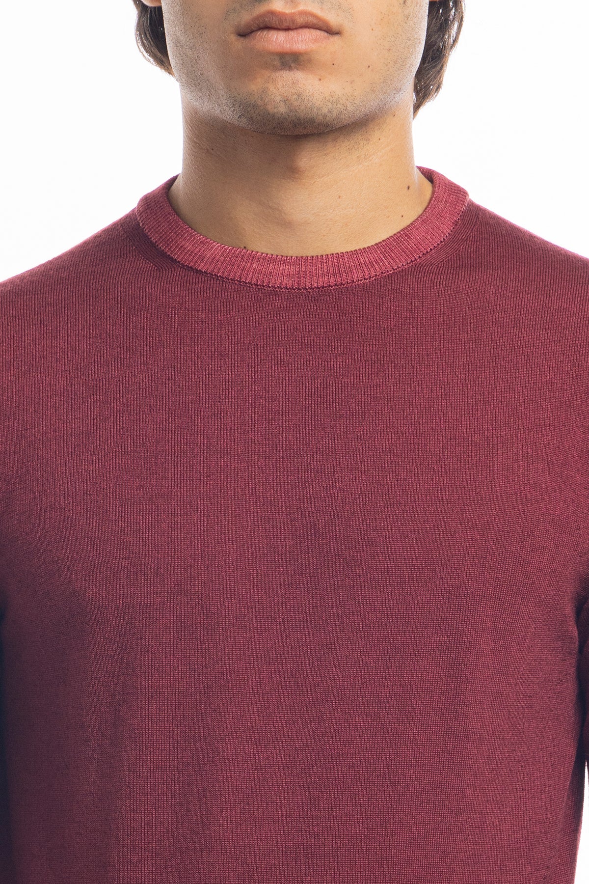 Maglione da uomo girocollo vinaccia in lana merinos 100% effetto stone wash maniche lunghe
