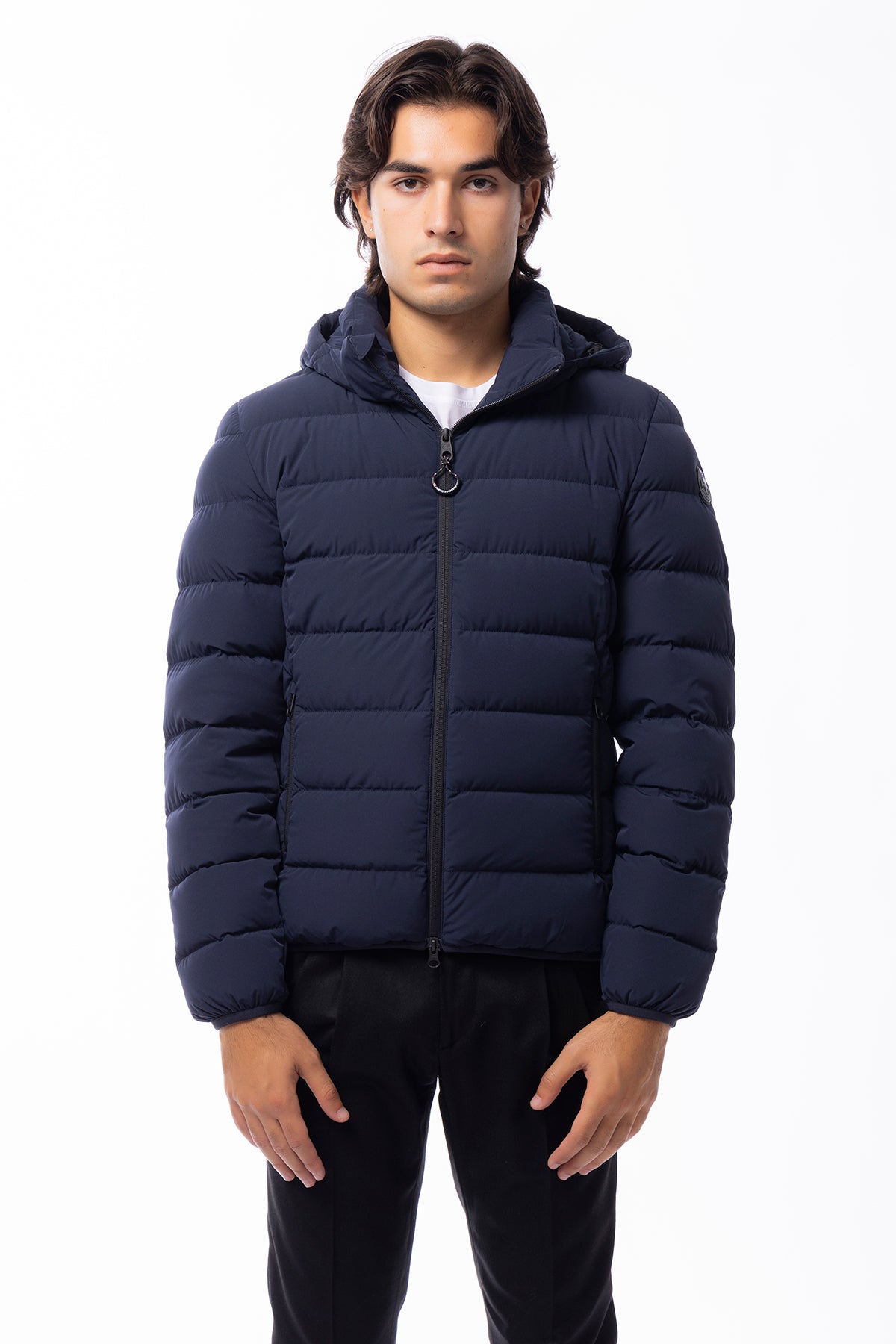Piumino da uomo Cape Horn trapuntato blu in piuma d'anatra naturale certificata per garantire calore fino a -10°  con cappuccio staccabile con coulisse per un'ottima protezione dal freddo