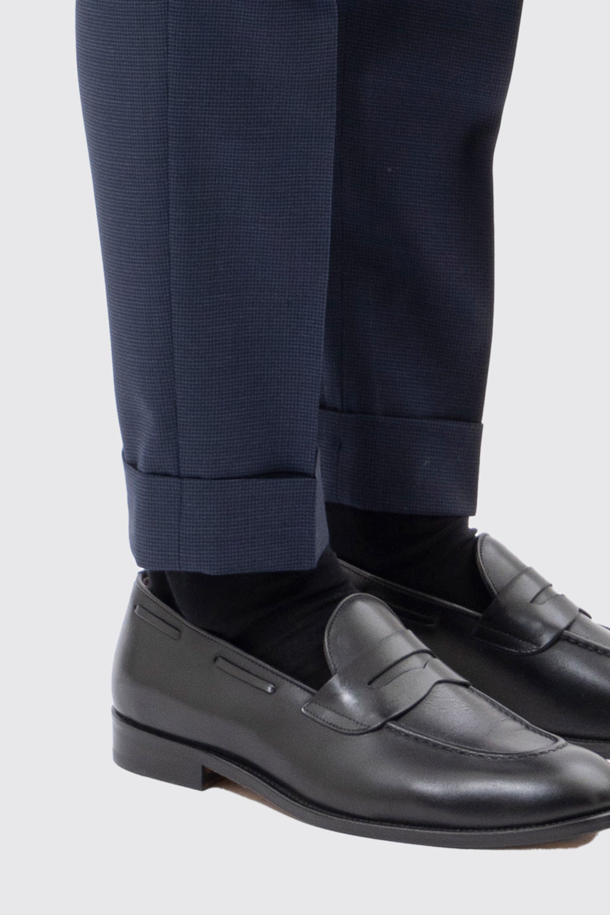 Abito uomo doppiopetto blu pied de poule in fresco lana super 120's Holland & Sherry rever a lancia larga