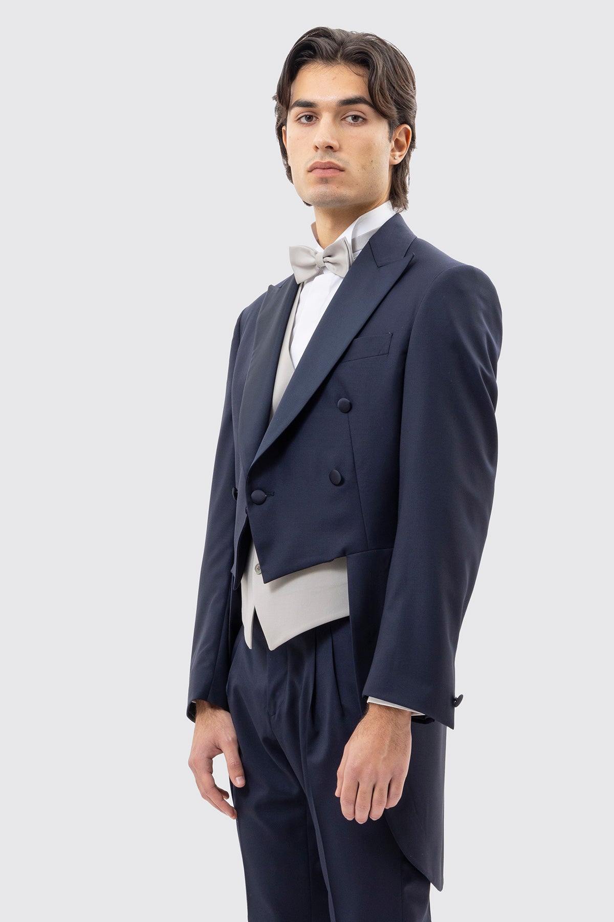Giacca modello frac blu notte uomo in fresco lana super 130's Vitale Barberis Canonico con rever a Lancia largo in raso