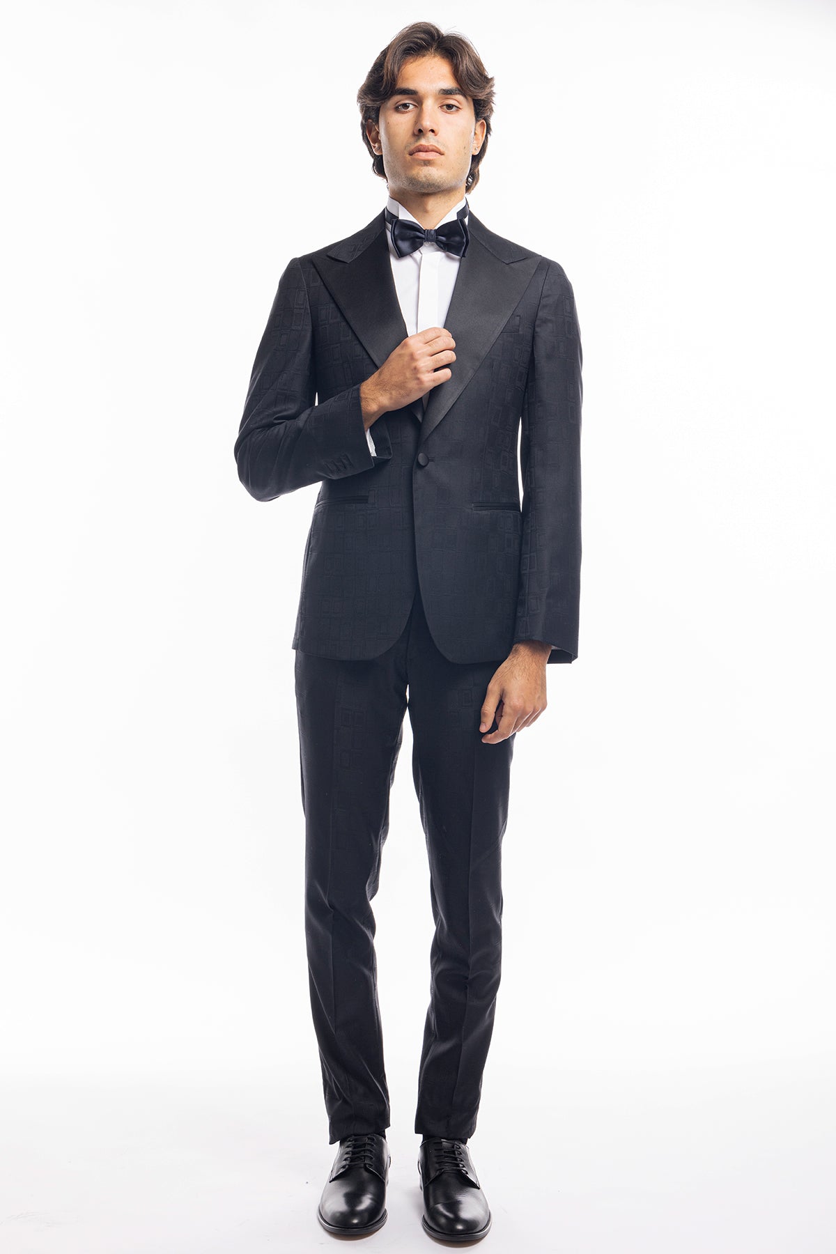 Abito smoking monopetto nera fantasia da uomo in fresco lana 100% Vitale Barberis Canonico con rever a Lancia largo in raso