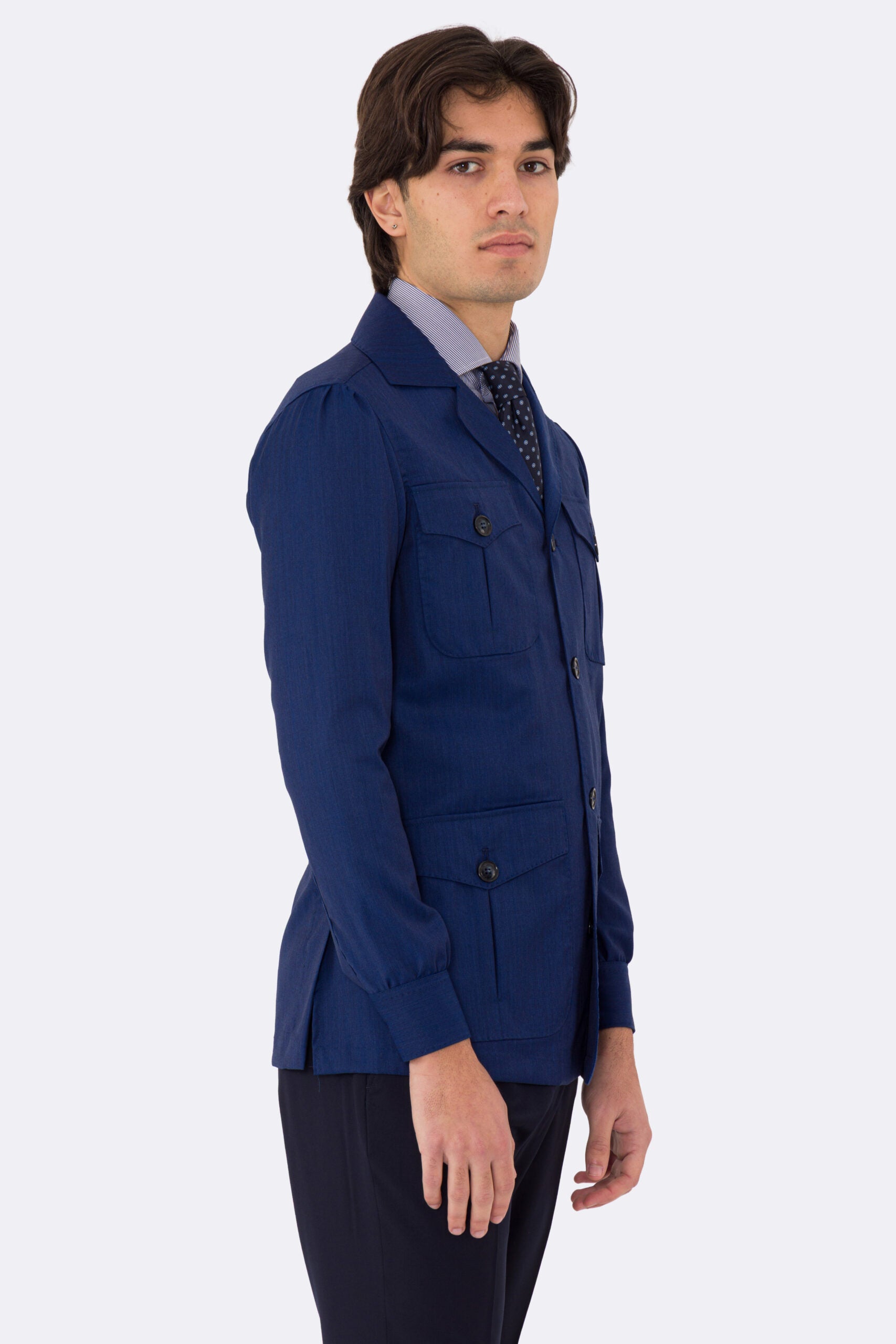 Sahariana solaro Blu Royal fresco lana Sartoria Carillo tessuti super 110's con tasche a toppa con pattina e soffietto e polso camicia