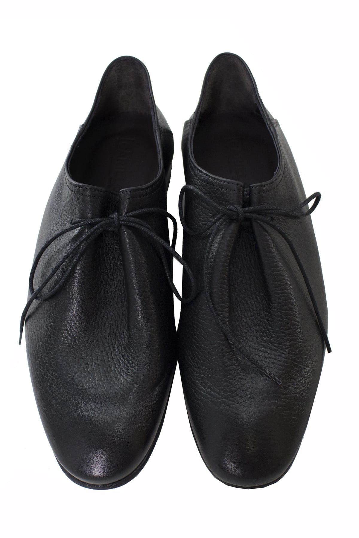 Scarpe basse da uomo nere in vera pelle con chiusura laccio e suola in cuoio made in italy