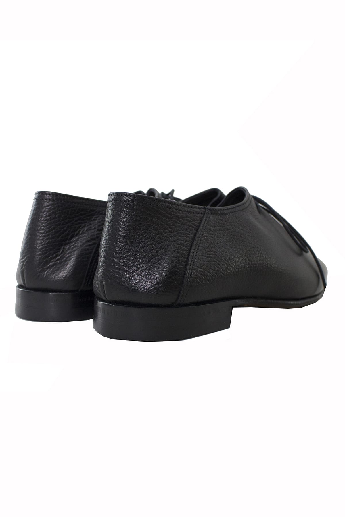 Scarpe basse da uomo nere in vera pelle con chiusura laccio e suola in cuoio made in italy