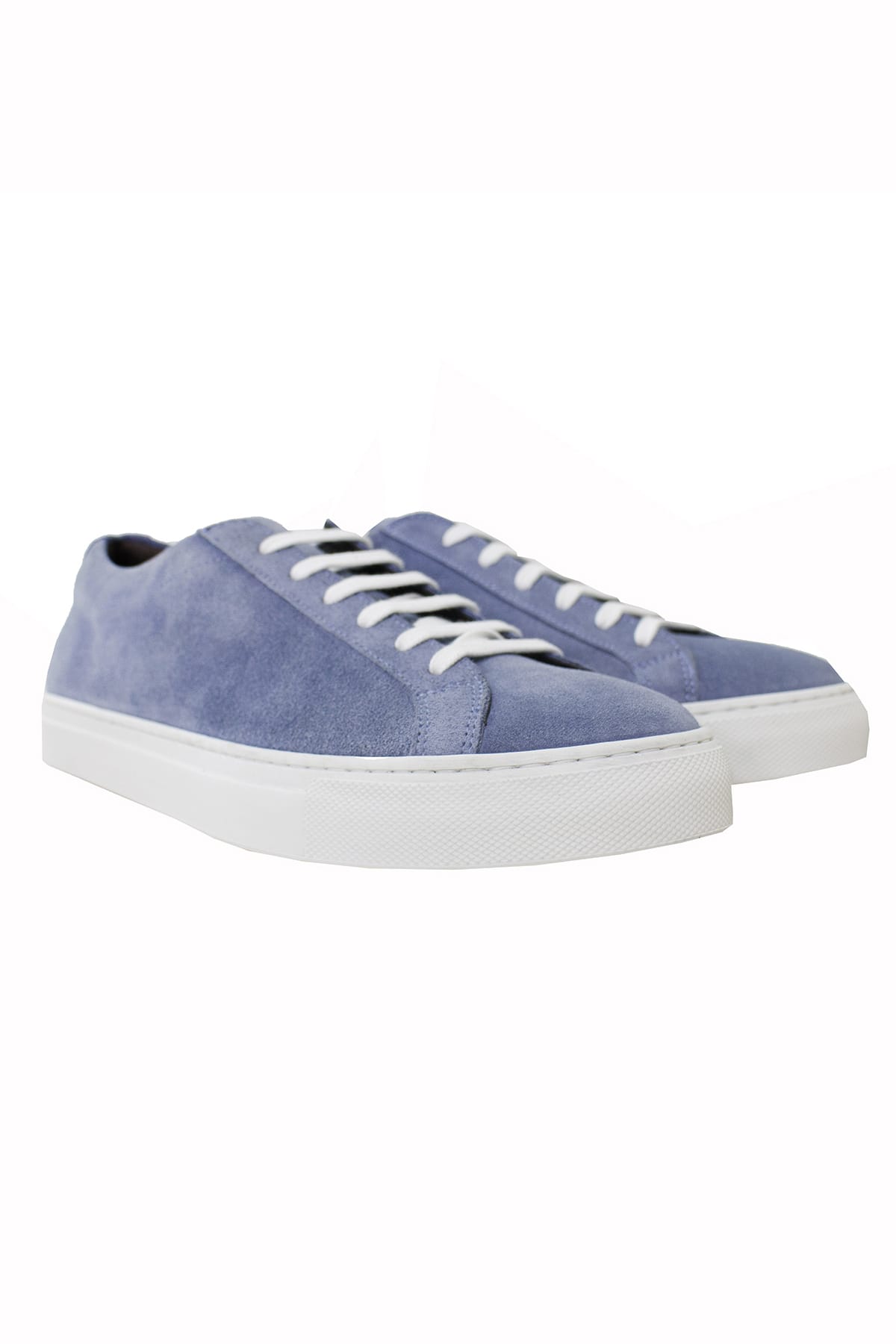Sneakers uomo celeste in camoscio con suola in gomma bianca made in italy