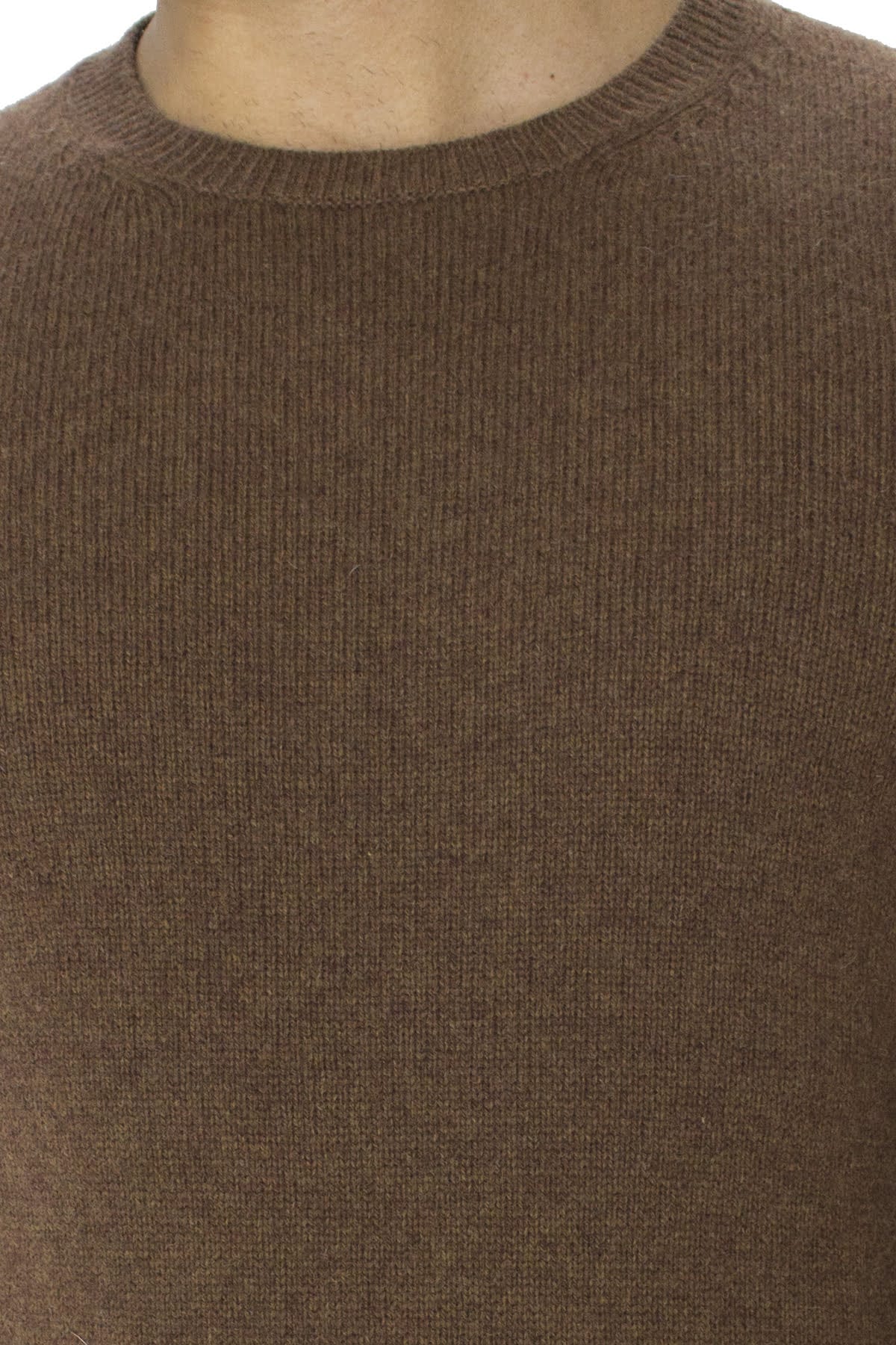 Maglione uomo Girocollo biscotto in lana con righe sul fondo slim fit made in italy