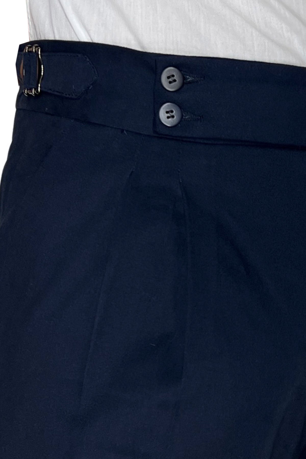 Pantalone uomo navy blu vita alta tasca america in cotone con doppia pinces e fibbie laterali