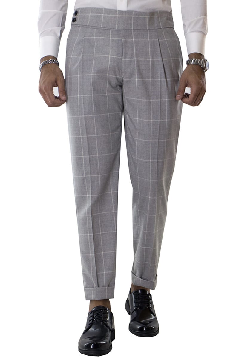 Pantalone uomo grigio a quadri vita alta con pinces fibbie laterali e risvolto 4cm