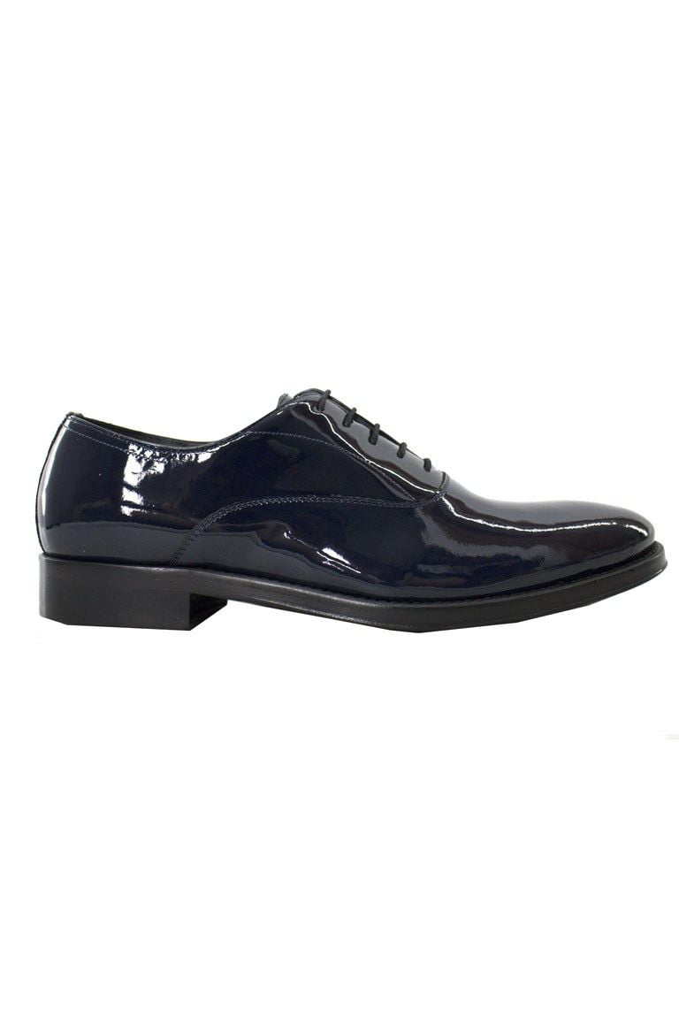 Scarpe vernice da uomo con suola in cuoio e laccio nero