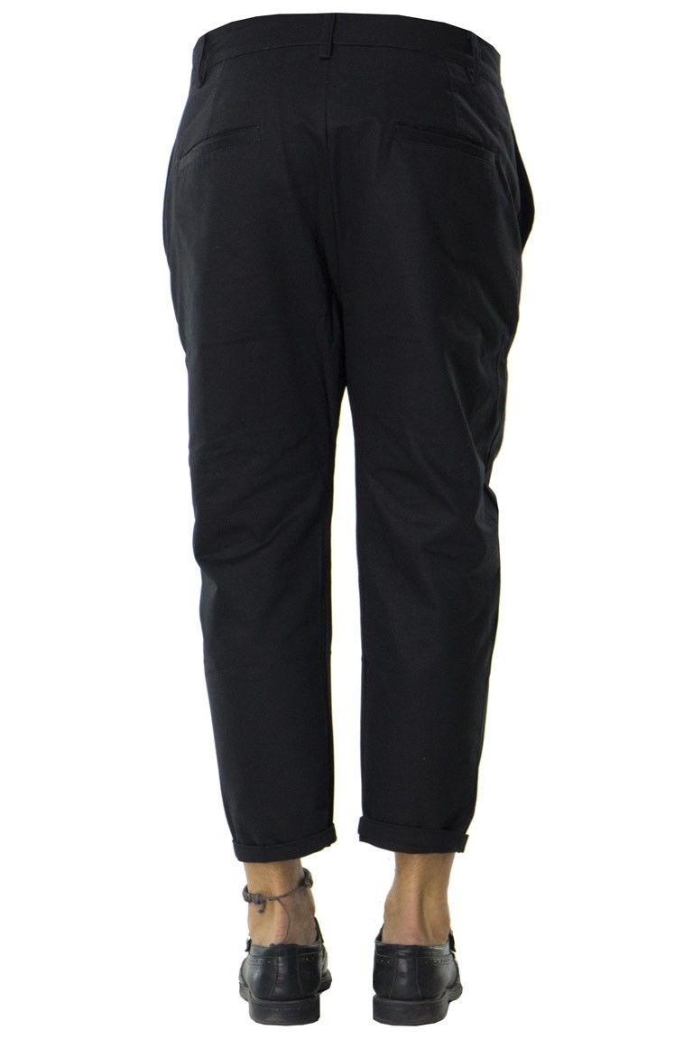 Pantalone uomo nero in cotone tasca america con pence tasche a filo