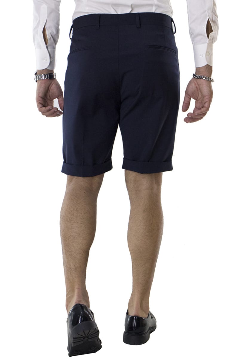 Bermuda uomo blu in fresco lana vita alta con doppia pinces e tasca america