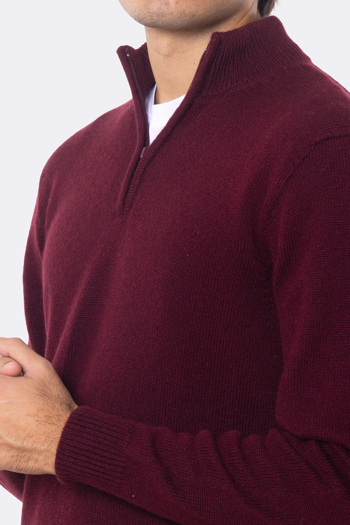 Maglione collo alto con mezza zip a scomparsa bordeaux 100% cashmere a tubolare tinta unita con elastici sulle maniche e sul fondo Finezza 12