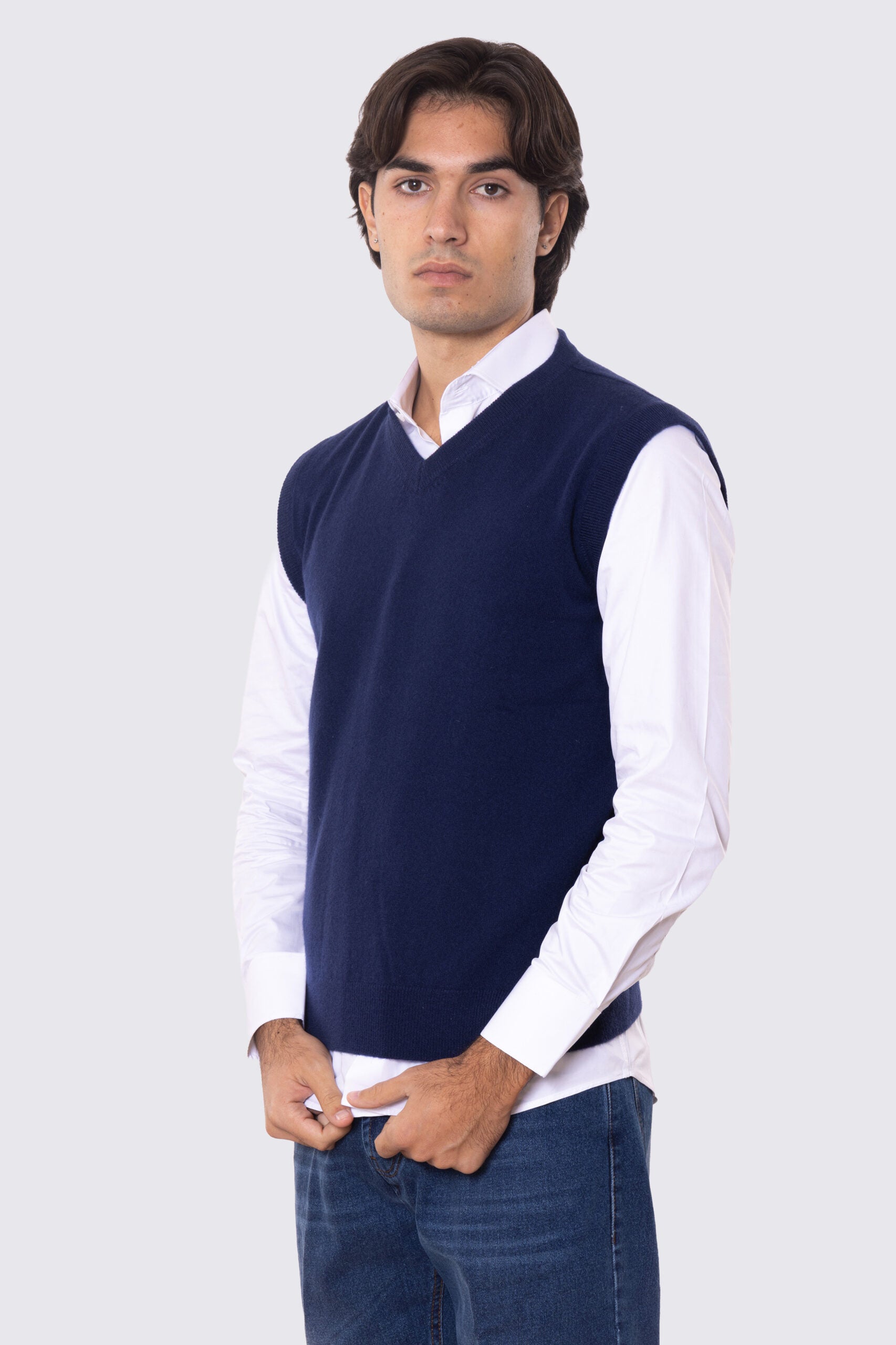 Gilet scollo a v blu 100% cashmere a tubolare tinta unita con elastici sulle maniche e sul fondo Finezza 12