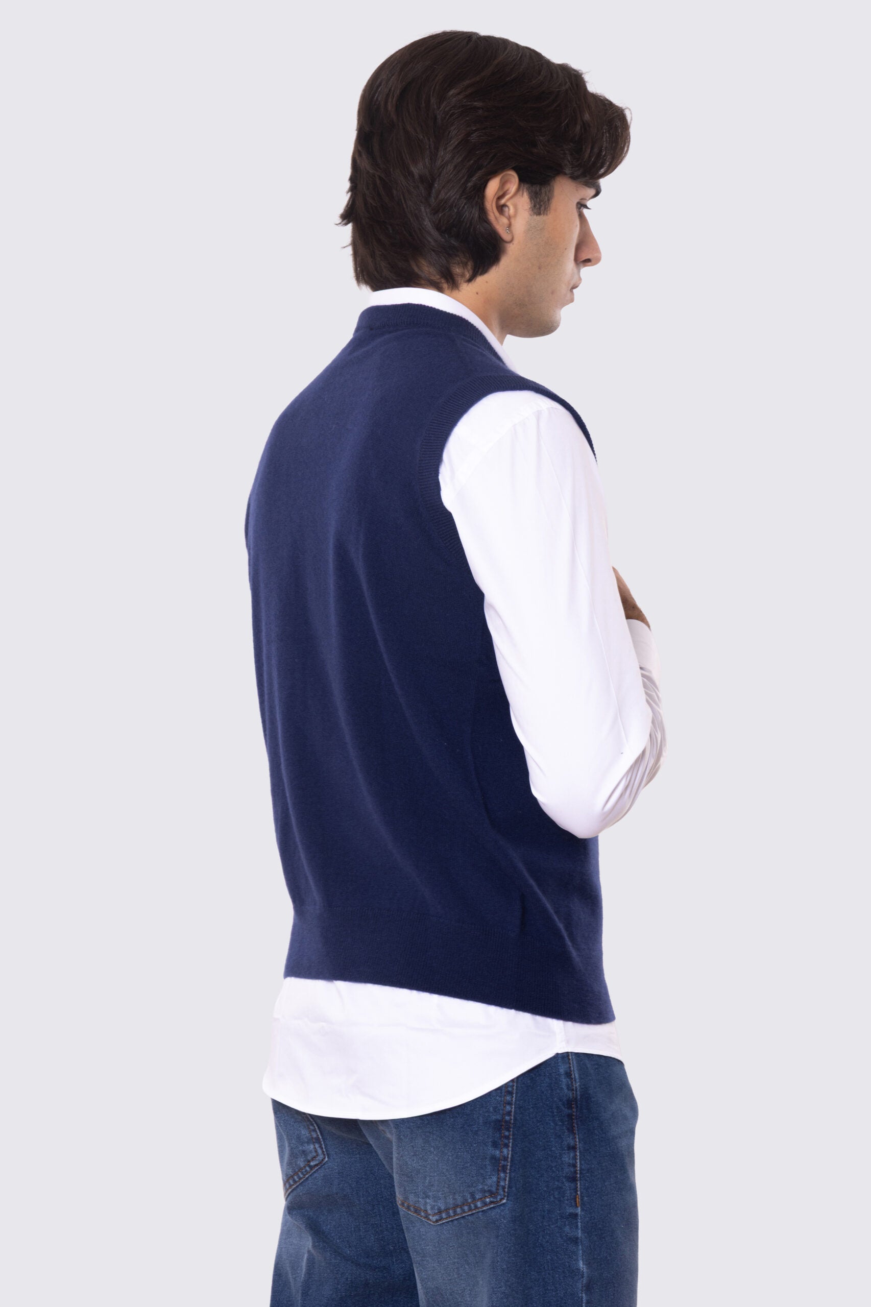 Gilet scollo a v blu 100% cashmere a tubolare tinta unita con elastici sulle maniche e sul fondo Finezza 12