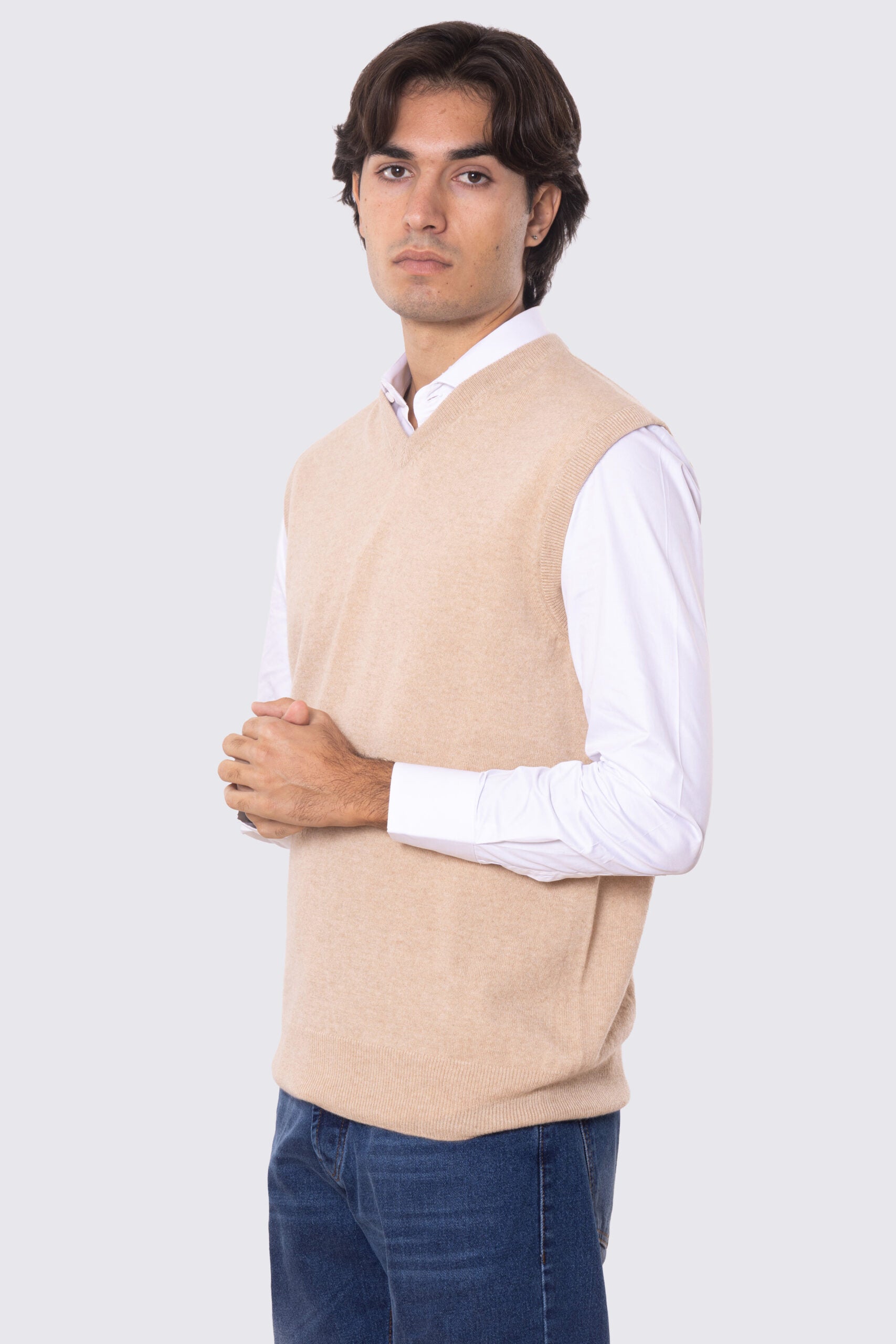 Gilet scollo a v beige 100% cashmere a tubolare tinta unita con elastici sulle maniche e sul fondo Finezza 12