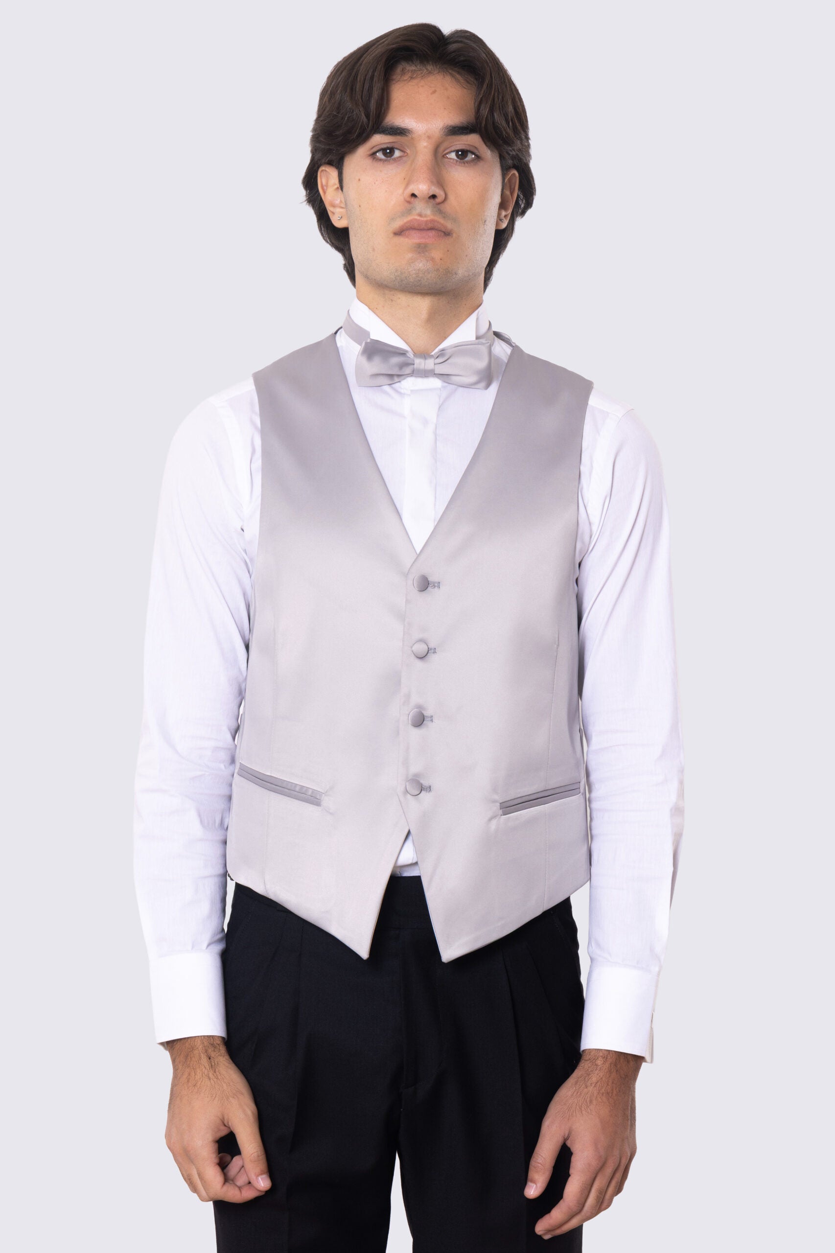 Gilet monopetto grigio in raso da uomo regular fit con tasche a filo e gancio di regolazione sul retro