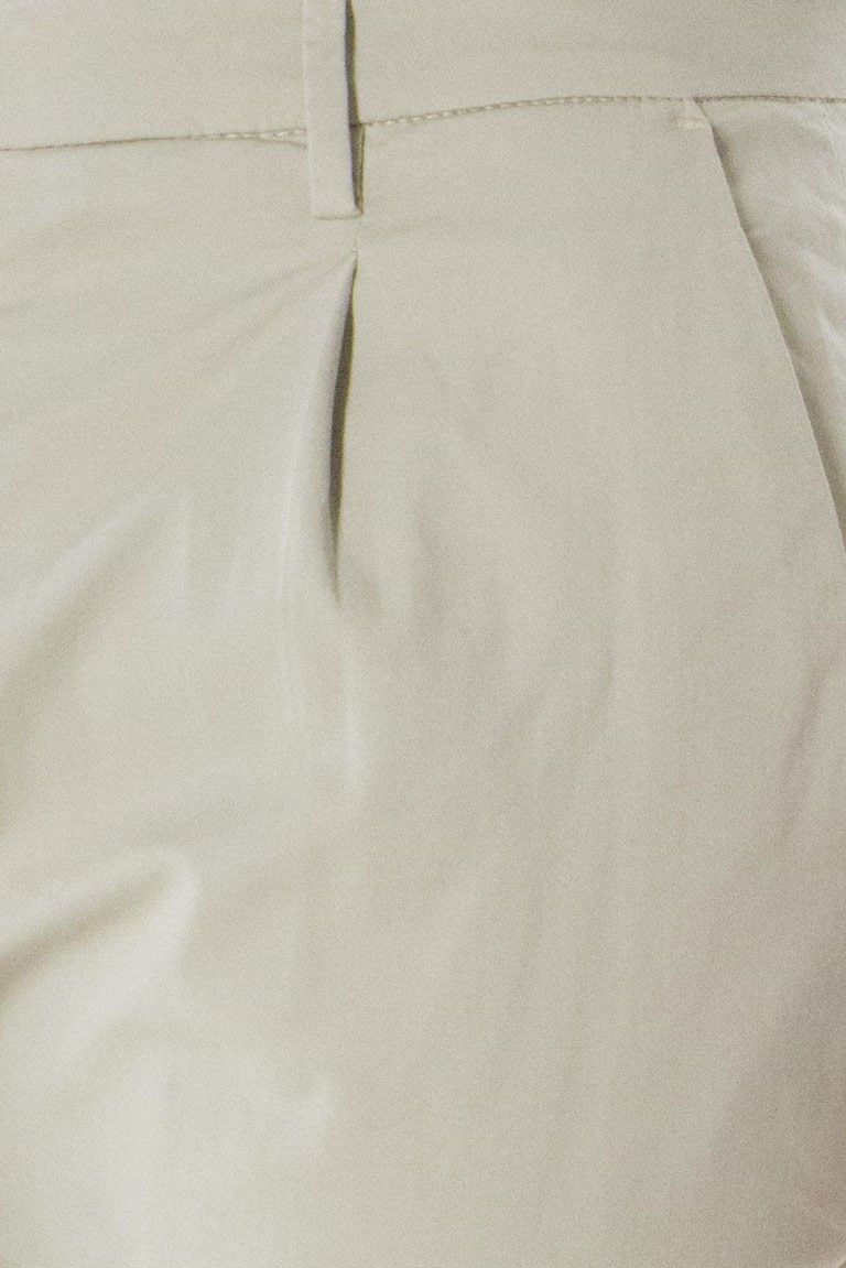 Pantalone uomo elegante in cotone elastico estivo da uomo con pence tasca america con risvolto 3 cm ble beige bianco