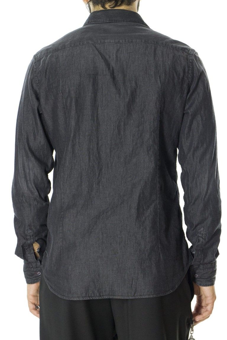 Camicia denim da uomo grigio scuro modello slim fit con taschini sul davanti