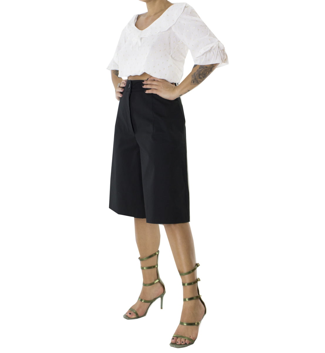 Pantaloni donna bermuda in cotone vita alta con passacinta bottone nero a contrasto gamba larga