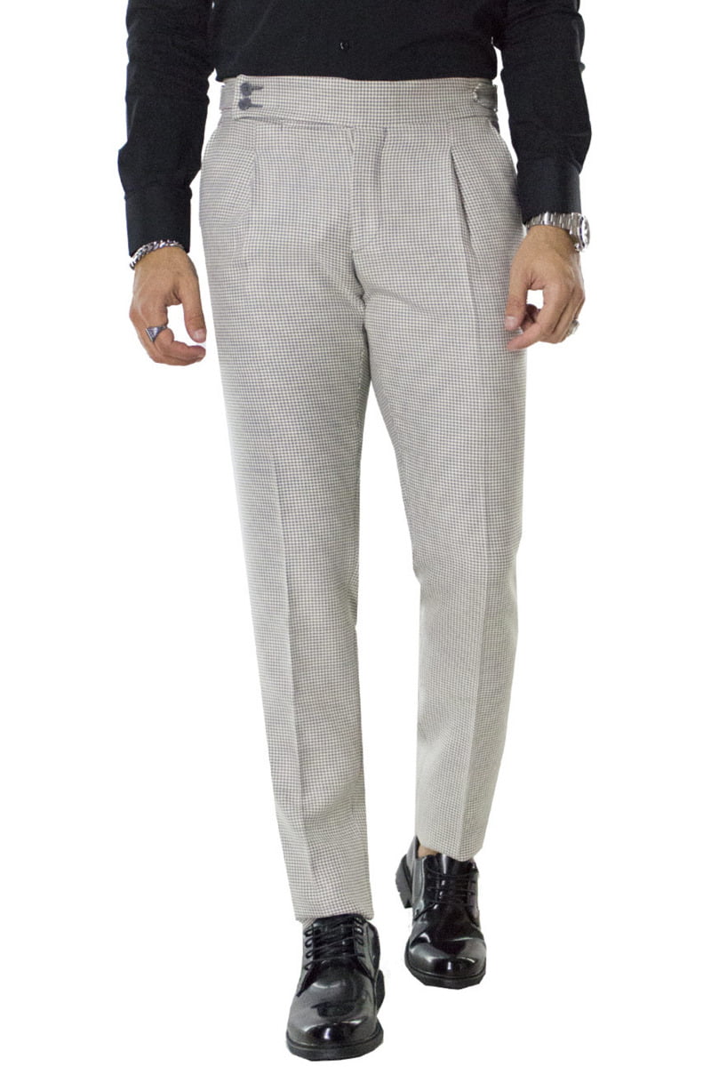 Pantaloni vita alta da uomo con pinces e fibbia laterale grigio fantasia pied de poule in lana
