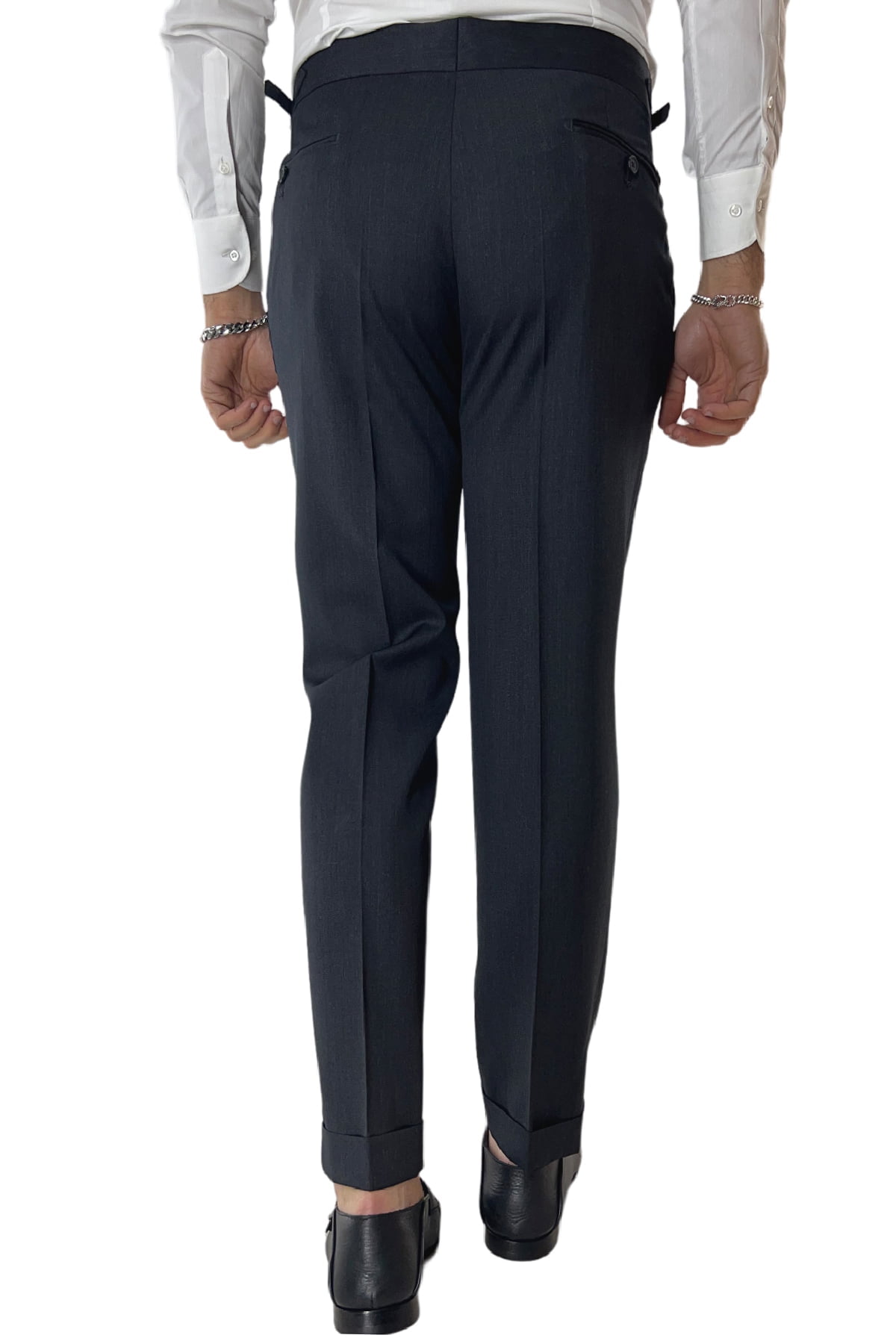 Pantalone uomo grigio scuro fresco lana Vitale Barberis vita alta con pinces fibbie laterali e risvolto 4cm