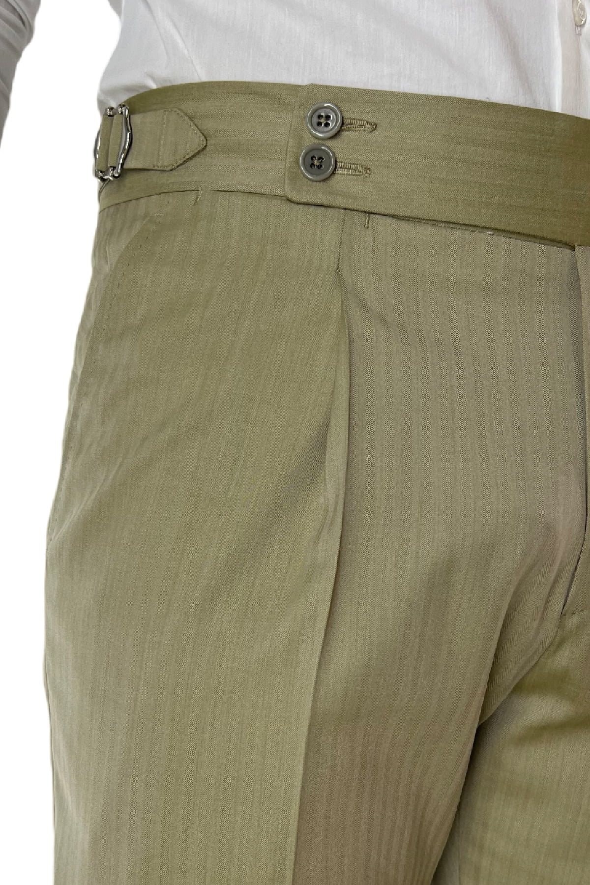 Pantalone uomo Verde Chiaro Solaro in fresco lana e seta Holland & Sherry vita alta con pinces fibbie laterali e risvolto 4cm