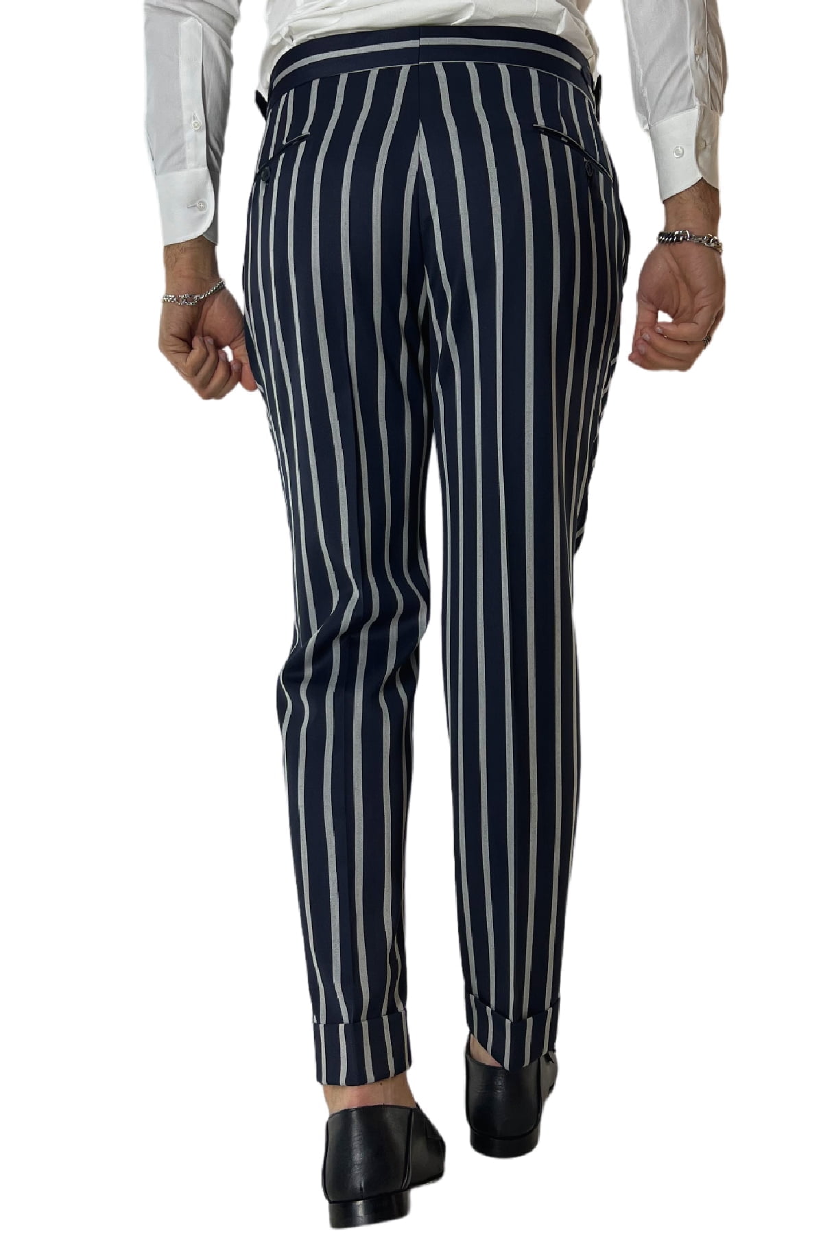 Pantalone uomo blu riga grigia in fresco lana 120's Holland & Sherry vita alta con pinces fibbie laterali e risvolto 4cm