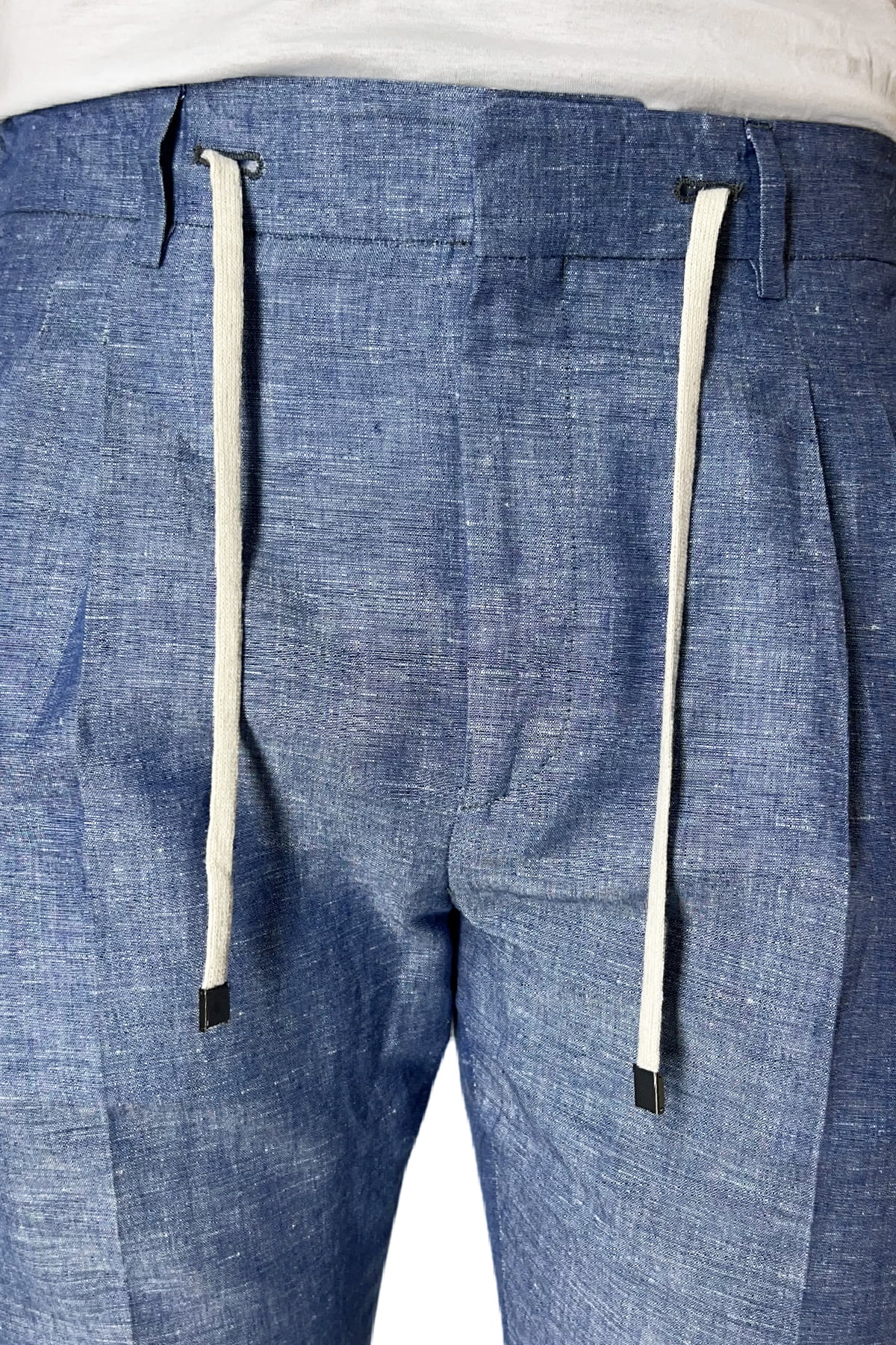 Pantalaccio uomo color denim in lino e cotone tasca america con doppia pence e laccio in vita risvolto 4cm