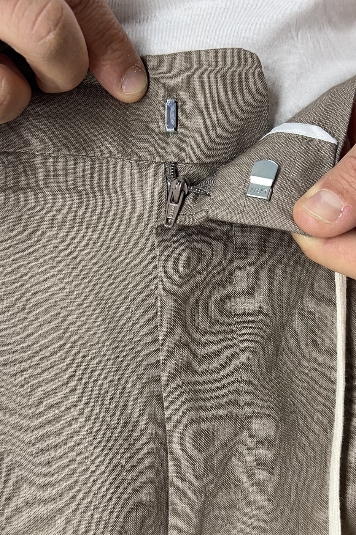 Pantalaccio uomo Fango in lino 100% tasca america con doppia pence e laccio in vita risvolto 4cm