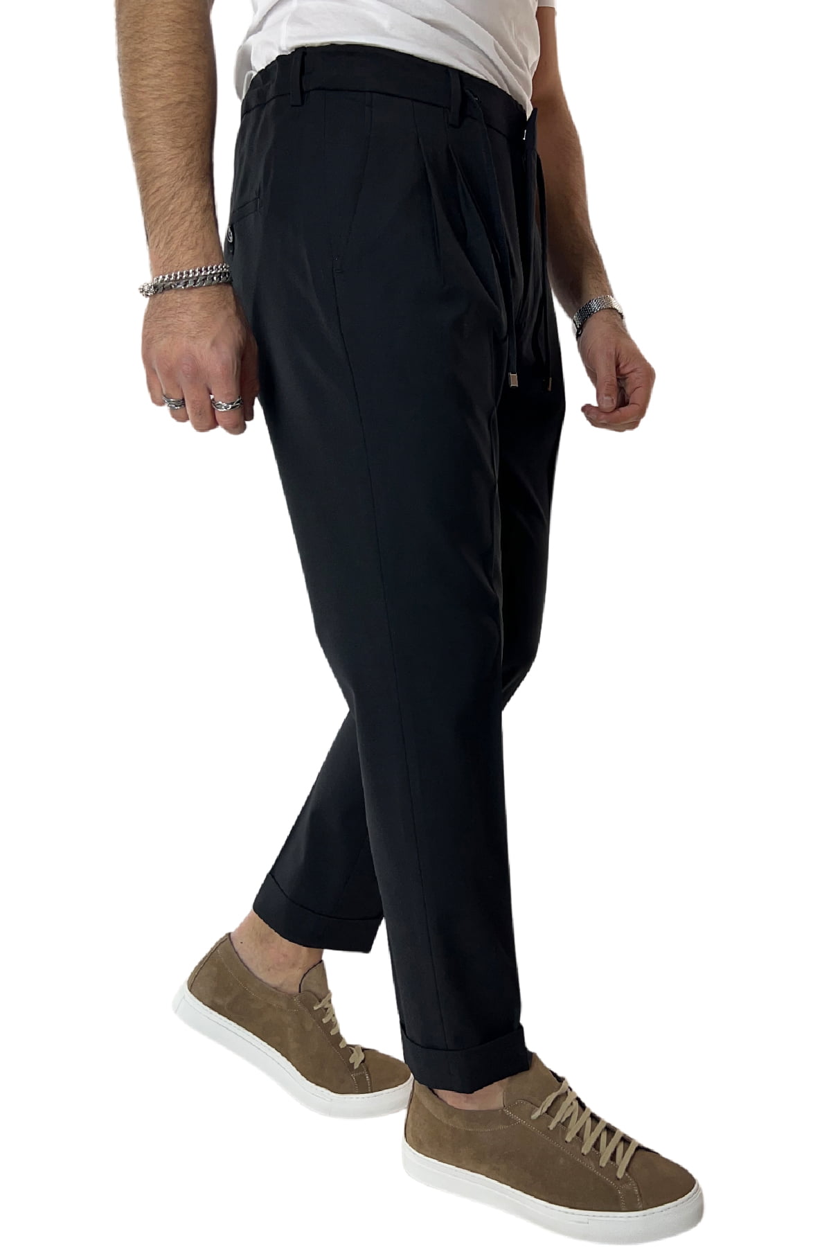 Pantalaccio uomo nero in fresco lana tasca america con doppia pence e laccio in vita risvolto 4cm