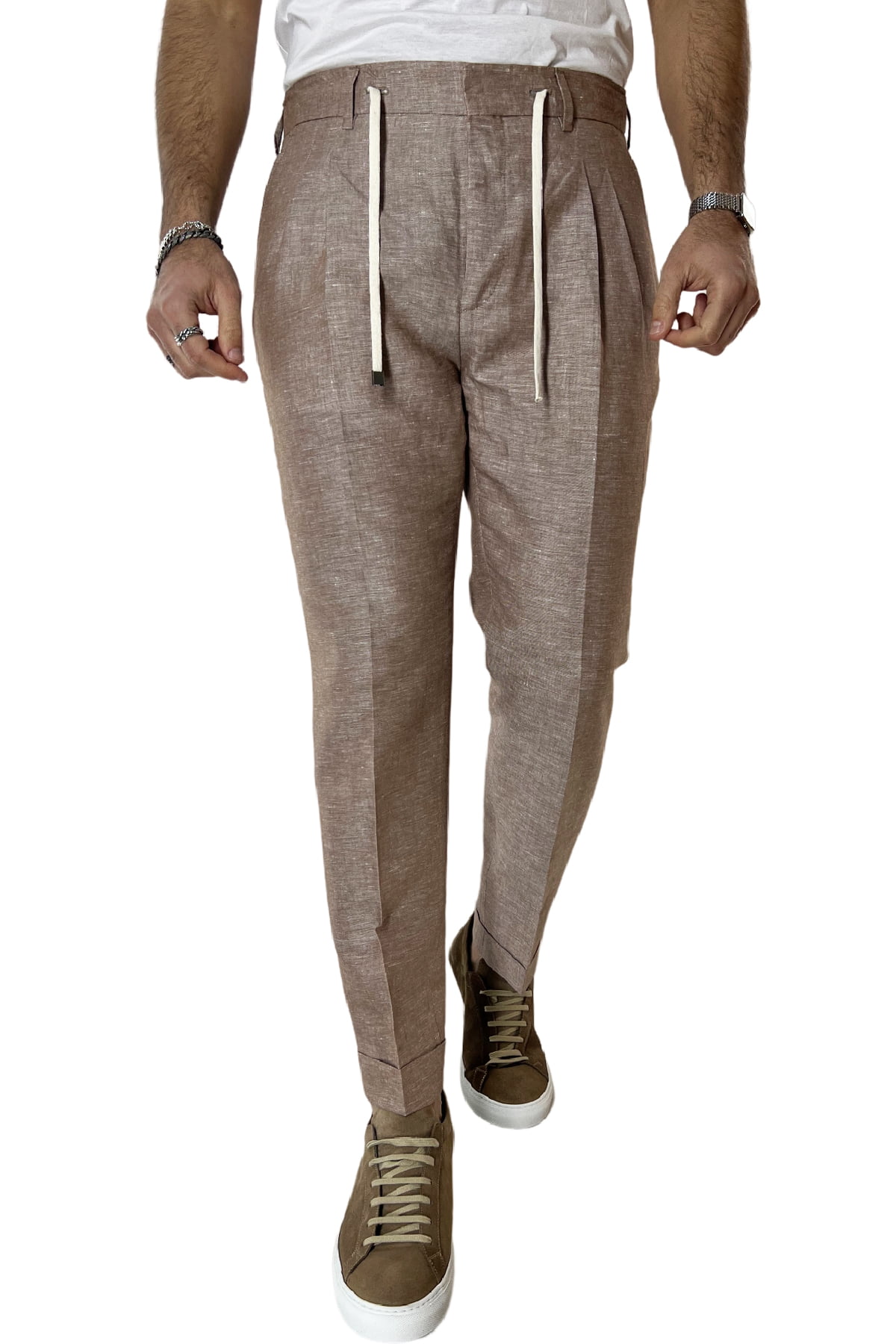 Pantalaccio uomo marrone in lino e cotone tasca america con doppia pence e laccio in vita risvolto 4cm