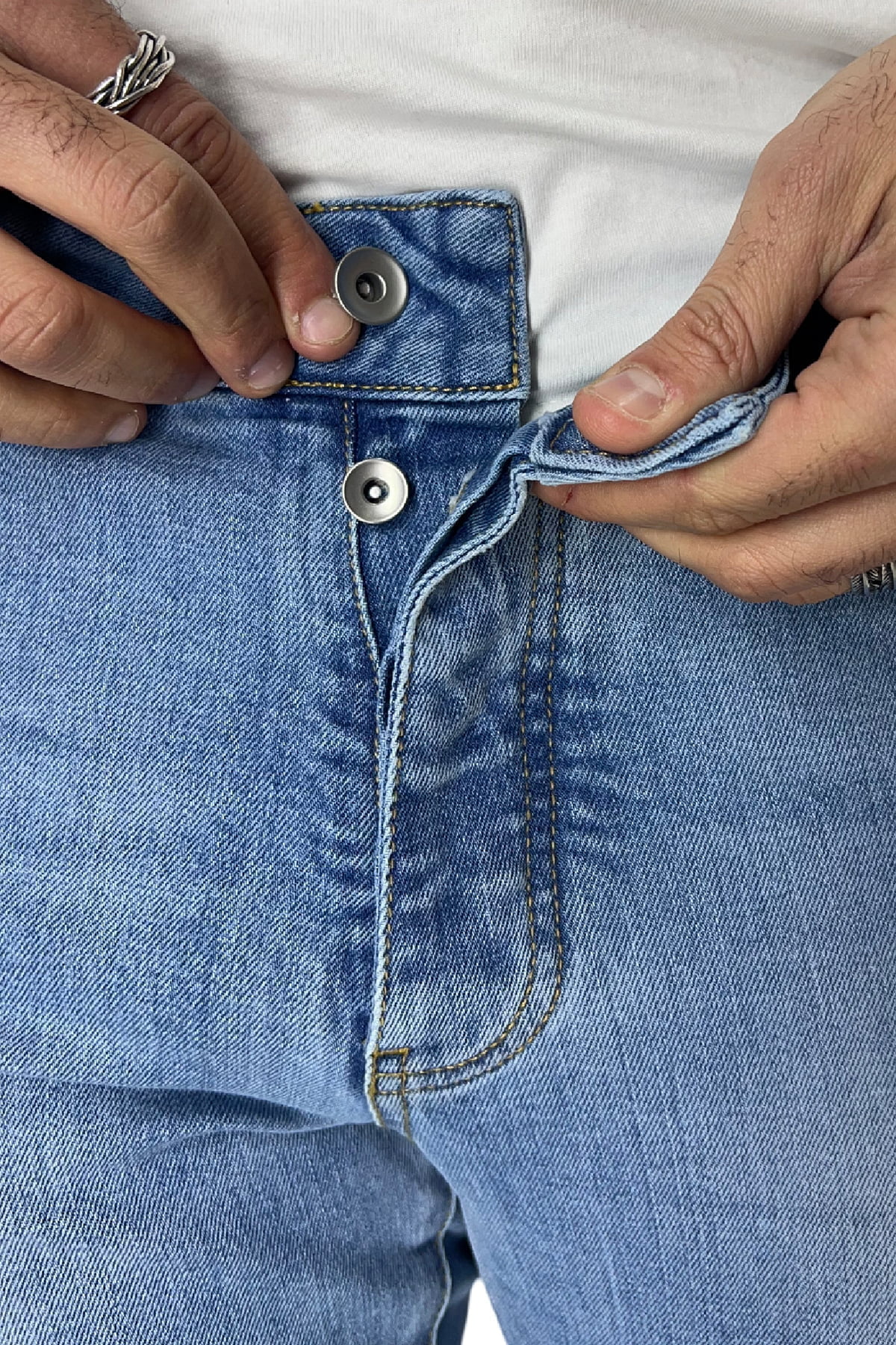Jeans da uomo lavaggio chiaro modello 5 tasche slim fit made in italy